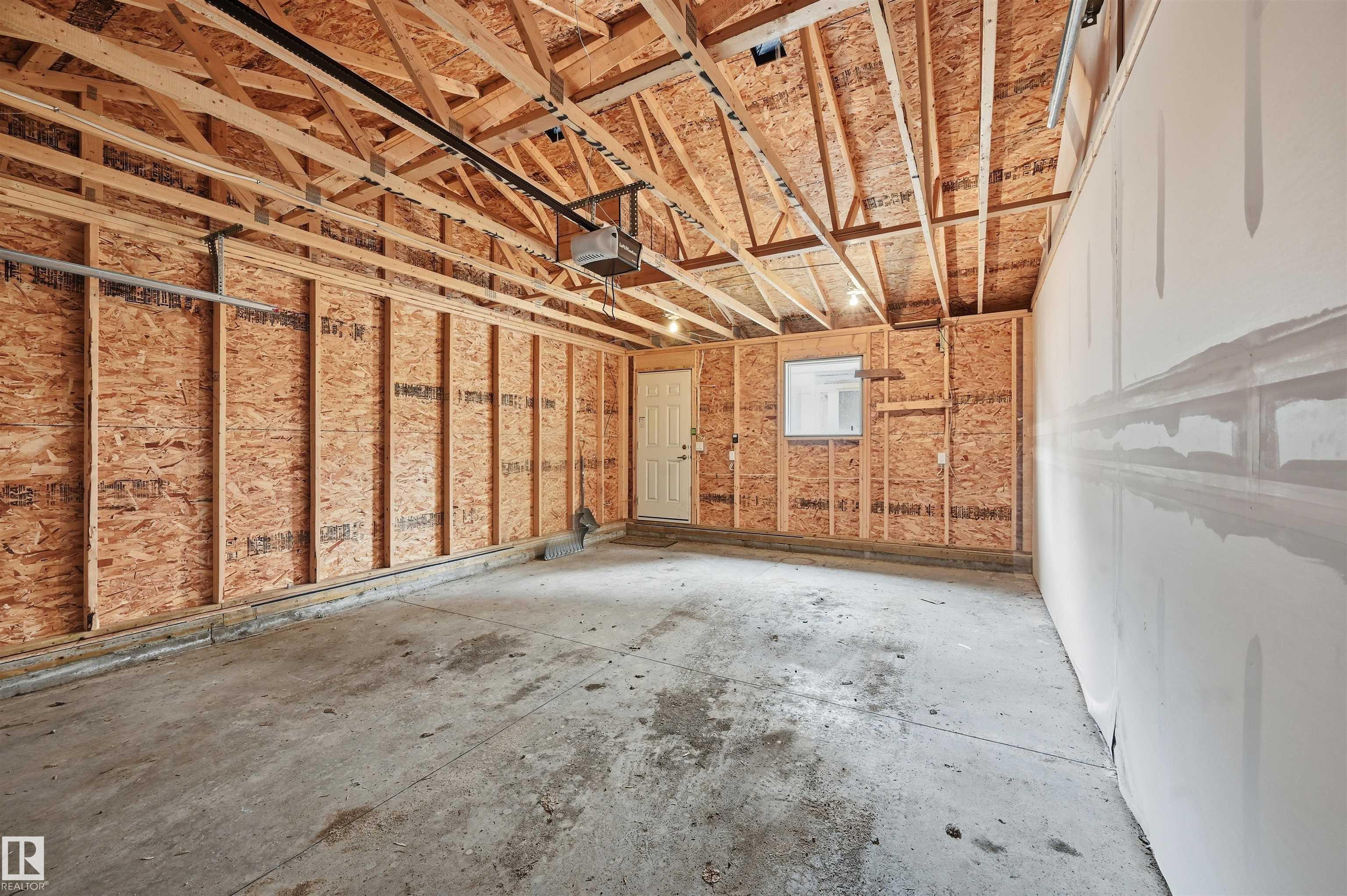https://zimg.paragon.ice.com/ParagonImages/Property/PM/RAE/225412074/66/0/0/3a025d47116a655a139784e3442c4f0b/1/5957f8d555bd3a294ba11ff9ff3ea861/225412074-8A09AB54-702F-4450-B4BB-67233B7AE847.JPG