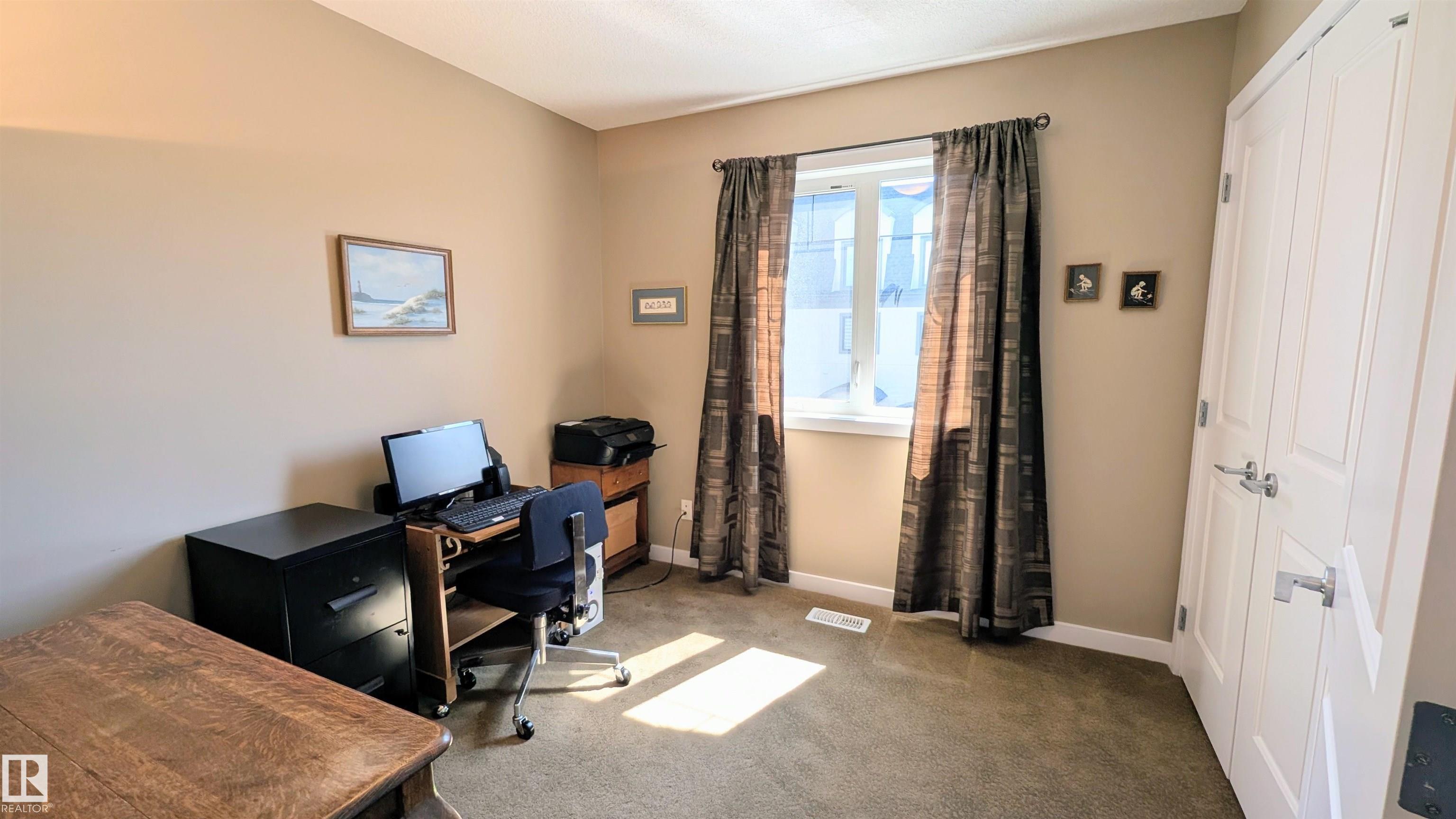 https://zimg.paragon.ice.com/ParagonImages/Property/PM/RAE/225412085/13/0/0/d779f221aa719daaa701692d53380f4f/1/683b51c30782e28f5443695ae5dc87f0/225412085-b367ba41-8914-4ca2-8c23-8af5379df770.JPG