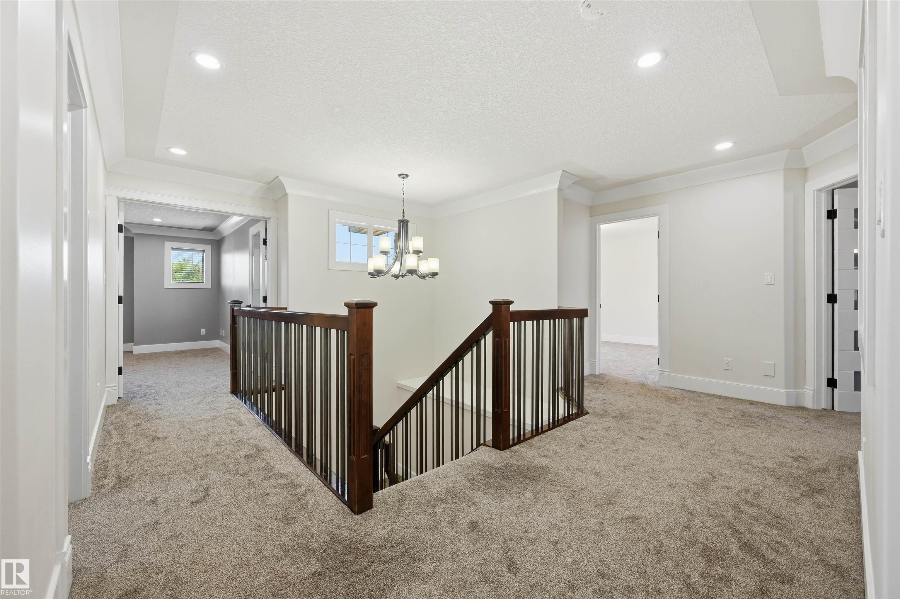 https://zimg.paragon.ice.com/ParagonImages/Property/PM/RAE/225412088/26/0/0/a07e81802435b636308c4bfb730557aa/1/19e972cfb5105a4db411d3811707beb1/225412088-7A9C5769-1533-44B8-A9E8-AD4E7A07643B.JPG