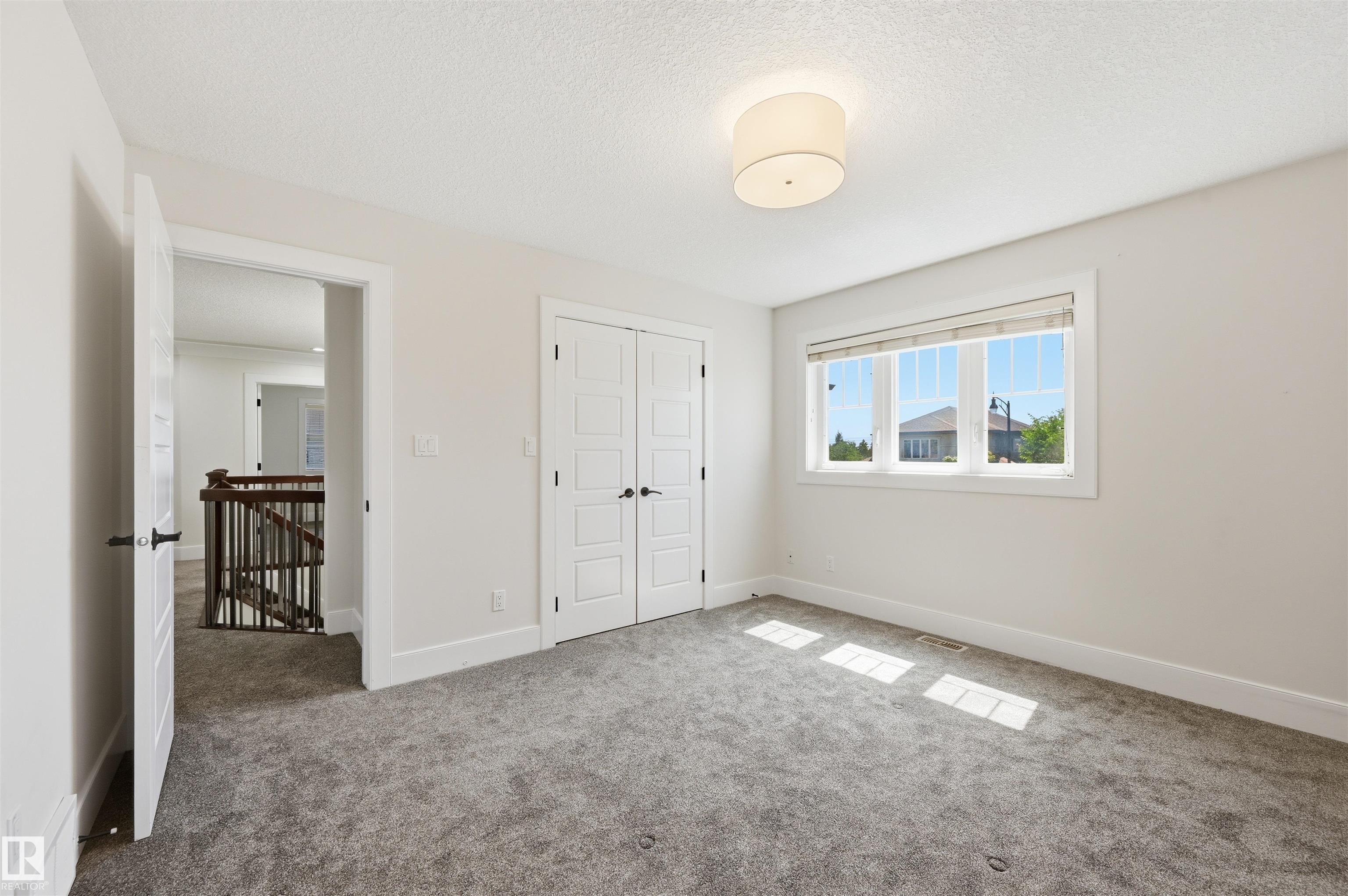 https://zimg.paragon.ice.com/ParagonImages/Property/PM/RAE/225412088/36/0/0/37320128a54c32eafc73e70306c79dfc/1/19e972cfb5105a4db411d3811707beb1/225412088-B3389DBD-2264-465A-9D4A-C84290B481DA.JPG
