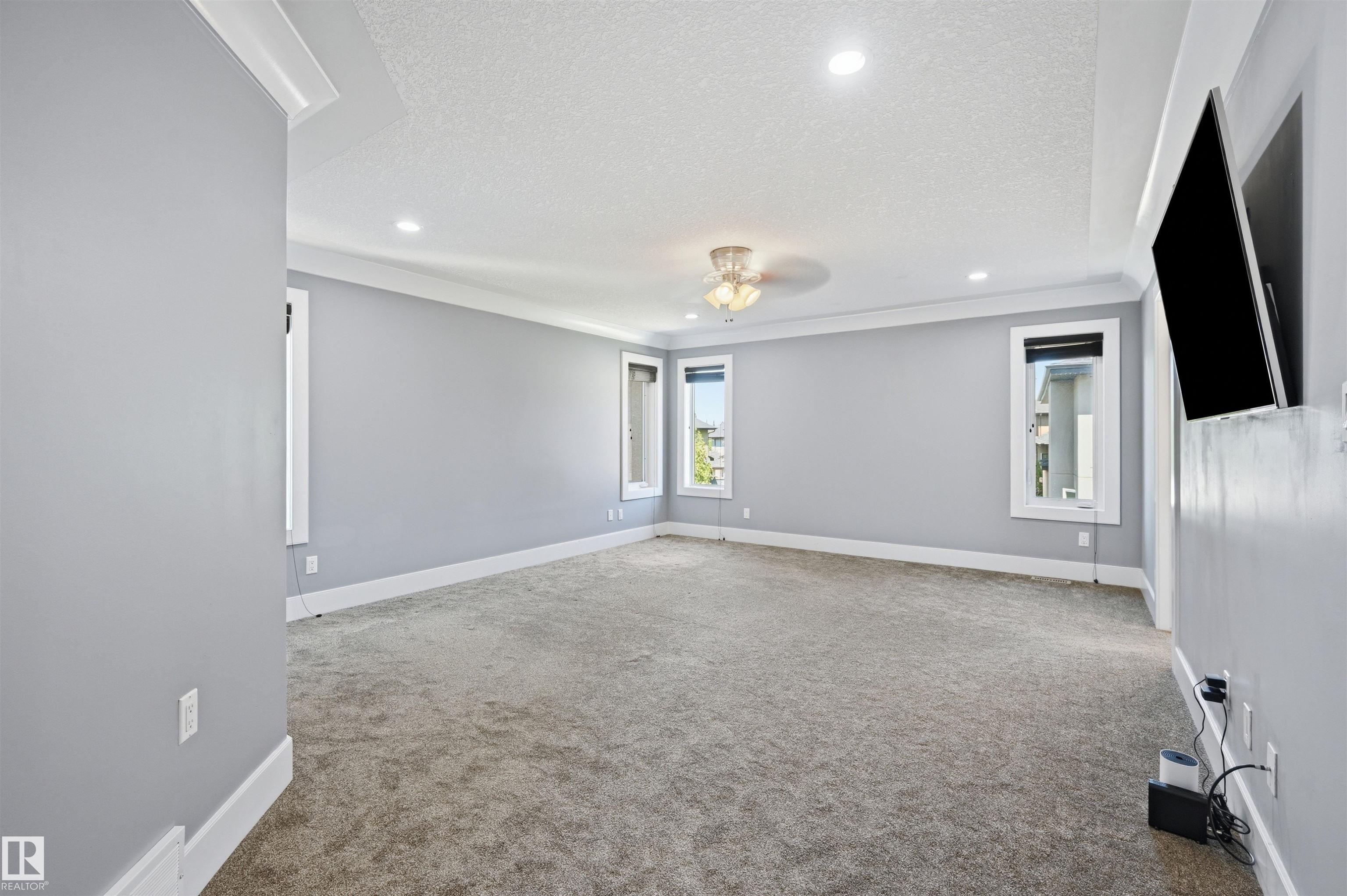 https://zimg.paragon.ice.com/ParagonImages/Property/PM/RAE/225412088/39/0/0/fb07d3a8938cd78cc30b276c0c4be6d4/1/19e972cfb5105a4db411d3811707beb1/225412088-AE83E638-686C-4AD1-B33C-7E3E9EB5A5A2.JPG