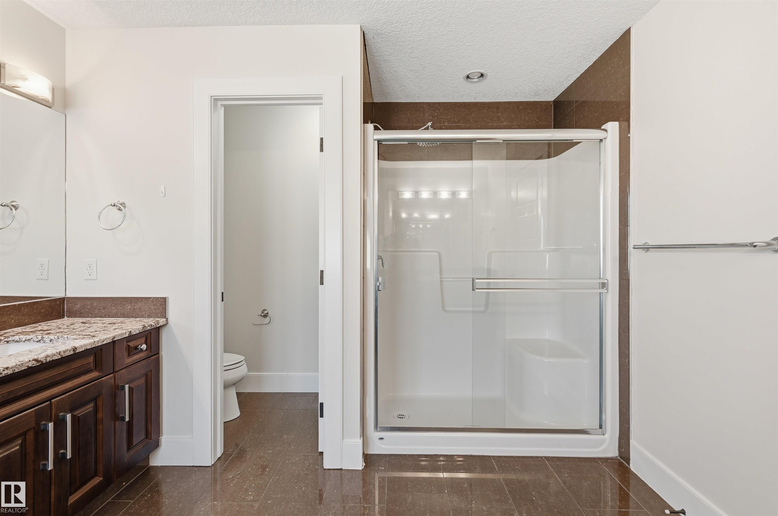https://zimg.paragon.ice.com/ParagonImages/Property/PM/RAE/225412088/43/0/0/c4b5817a87899ea2a02f6e64d6993da6/1/19e972cfb5105a4db411d3811707beb1/225412088-9E35AB2E-1139-4649-999E-3549DEDBFBB4.JPG