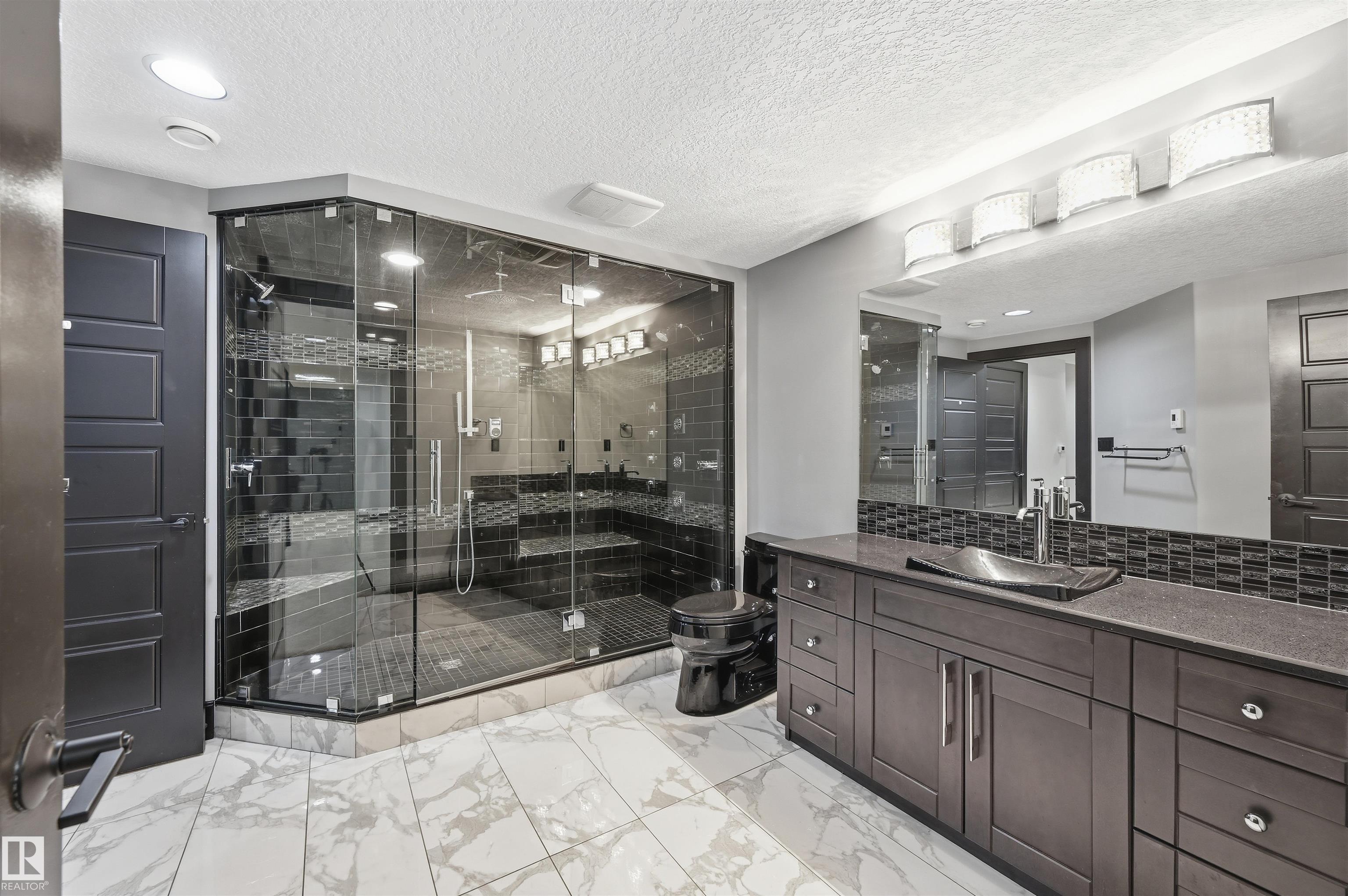 https://zimg.paragon.ice.com/ParagonImages/Property/PM/RAE/225412088/52/0/0/f67a4f0a22a35043857408e1b1c8446b/1/19e972cfb5105a4db411d3811707beb1/225412088-101DB1B7-2614-4753-BA35-335C91743D92.JPG