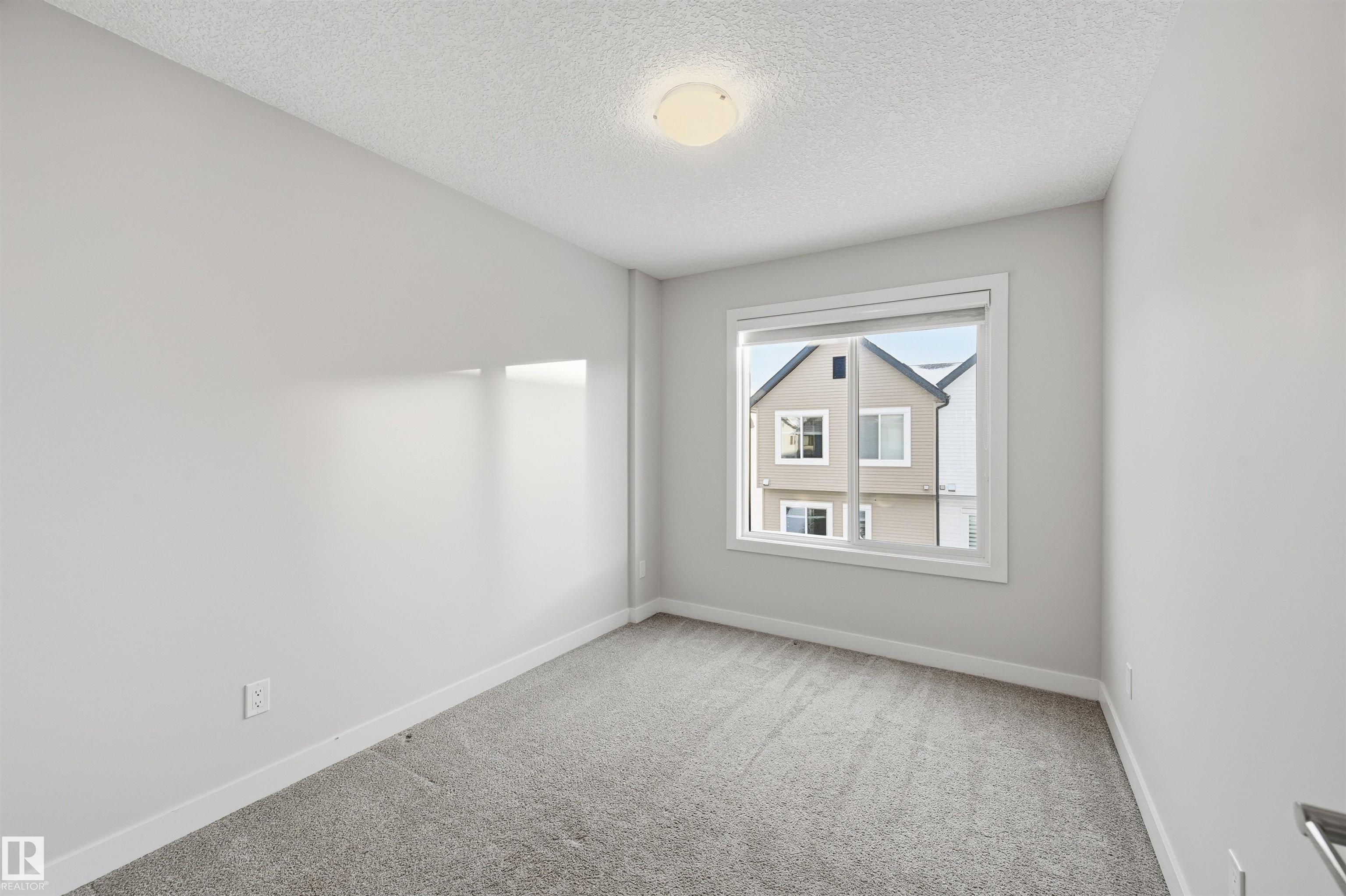 https://zimg.paragon.ice.com/ParagonImages/Property/PM/RAE/225412099/34/0/0/cb0c6f46f8efde451454e3d0b9c3add6/1/5e9d6bfef5bd09fb24f066979aa6fd8e/225412099-24D84A65-2D49-4B1D-A499-E75684869CAB.JPG