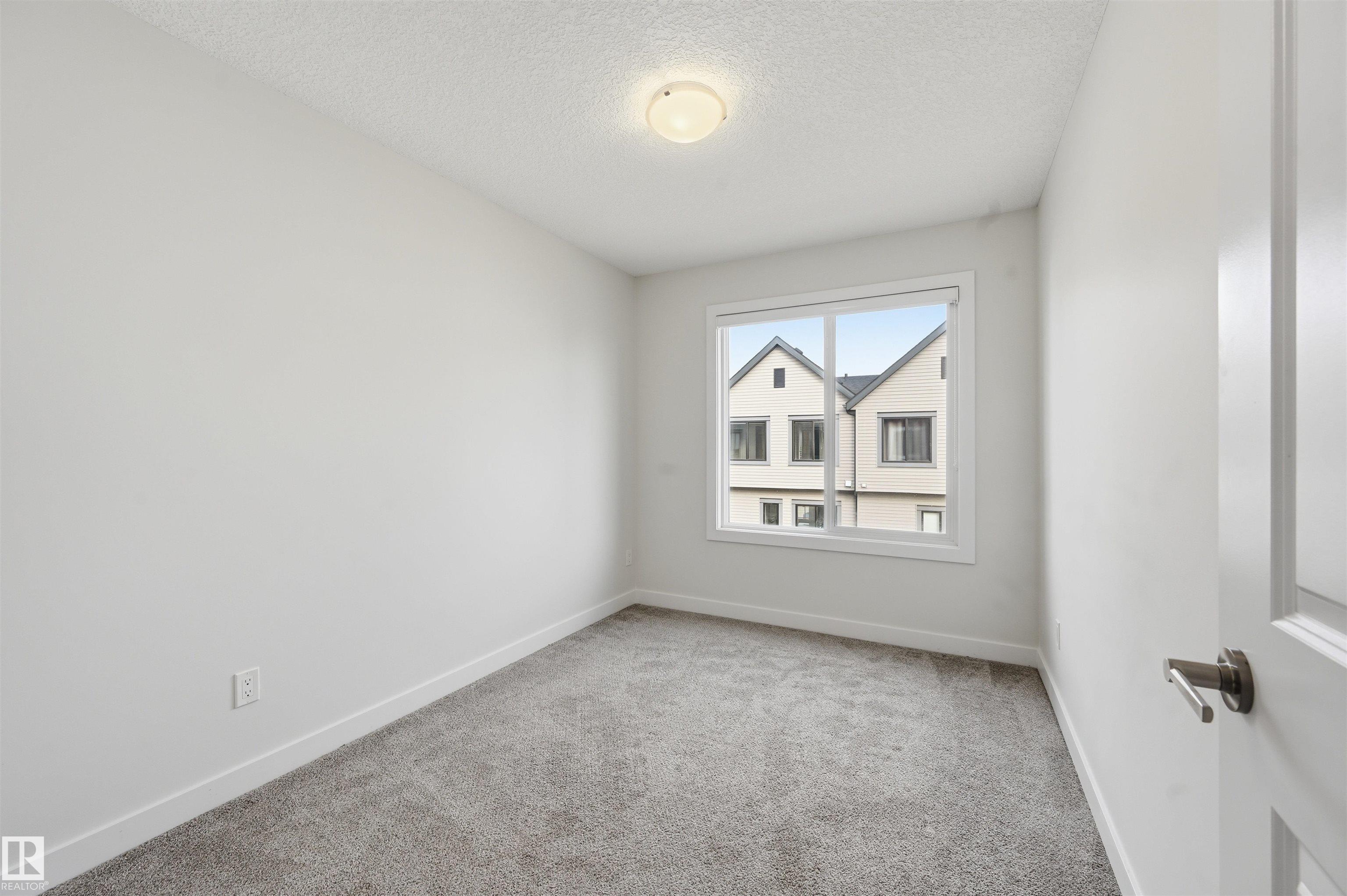 https://zimg.paragon.ice.com/ParagonImages/Property/PM/RAE/225412101/38/0/0/13ebaf9c753ed2ed02777206ed7ad766/1/9be6c546b7152f97018ec5dcc0b8d440/225412101-24A17BDB-F77B-49E6-AD20-43752F3B2D41.JPG