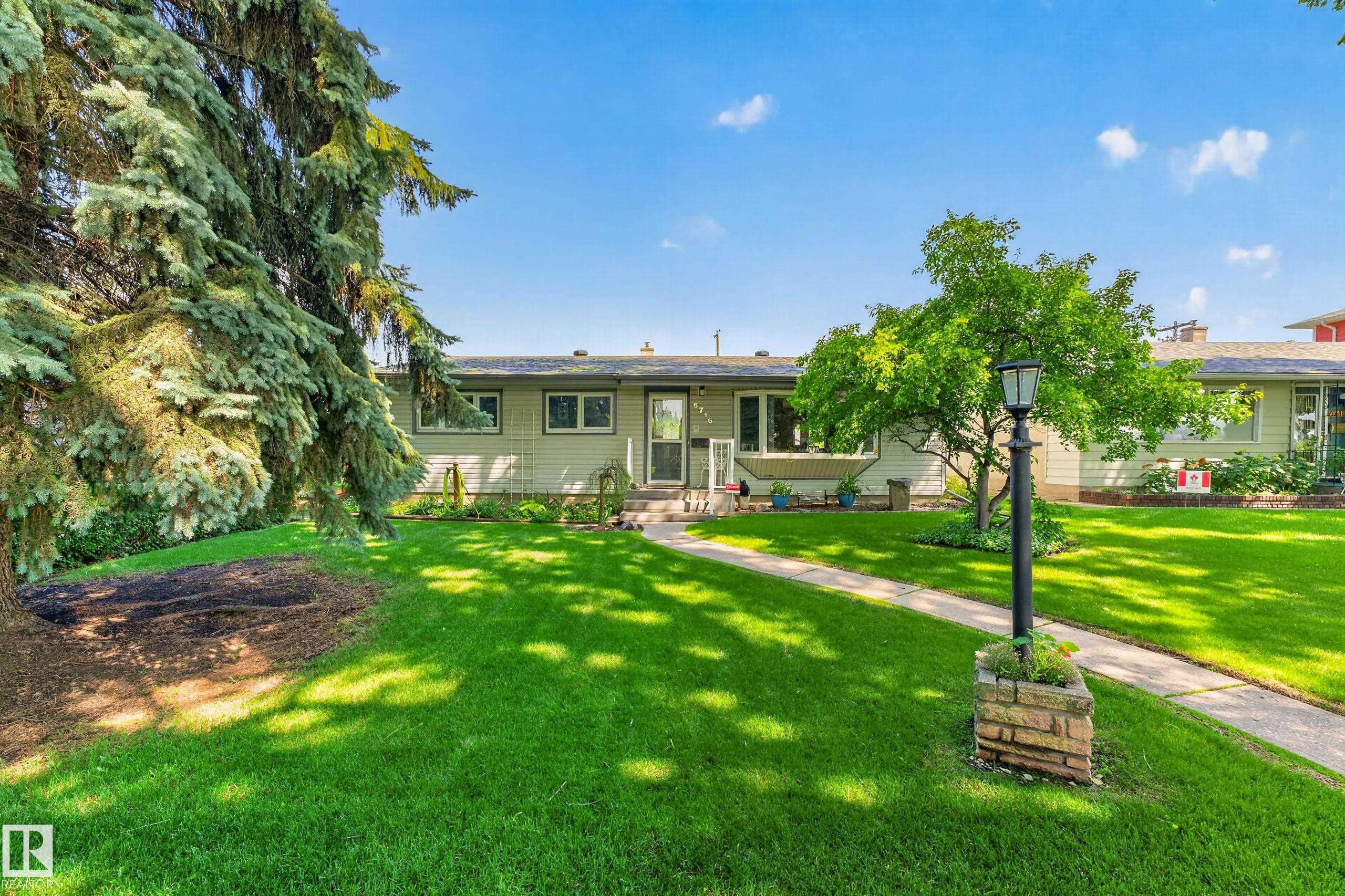 Picture for 6716 101A AV NW NW