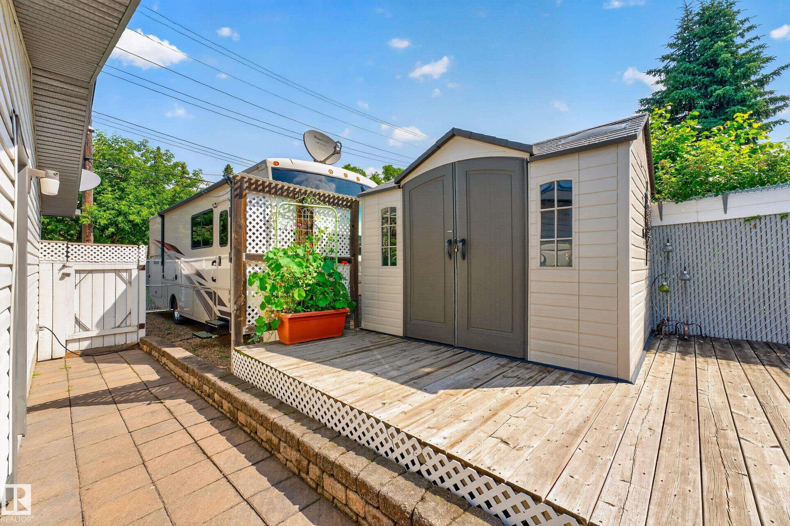 https://zimg.paragon.ice.com/ParagonImages/Property/PM/RAE/225412102/14/0/0/81ba5c7ad66737bdddc64255f9eae535/1/593f62541c9037b17c42a4d59a809f86/225412102-3f8464cf-c38d-438b-85af-a68af2ff9804.JPG