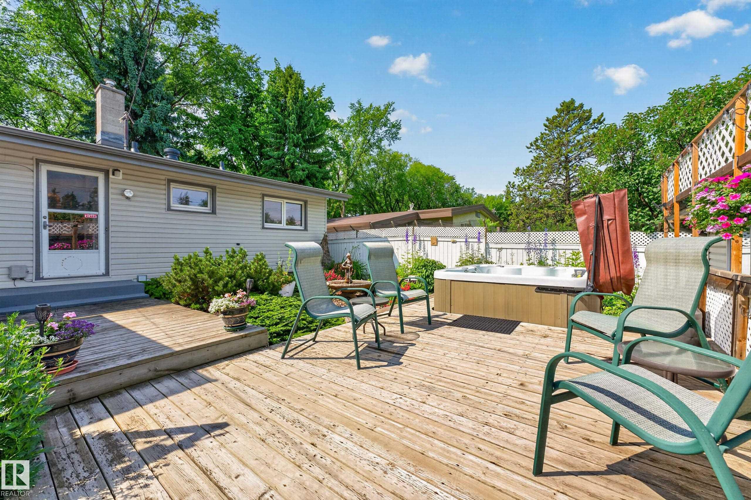 https://zimg.paragon.ice.com/ParagonImages/Property/PM/RAE/225412102/15/0/0/ef0f9edfc864974bc4b105e374dc9c20/1/593f62541c9037b17c42a4d59a809f86/225412102-7fc01c65-cfaa-4d53-aa16-74243ccd6d90.JPG