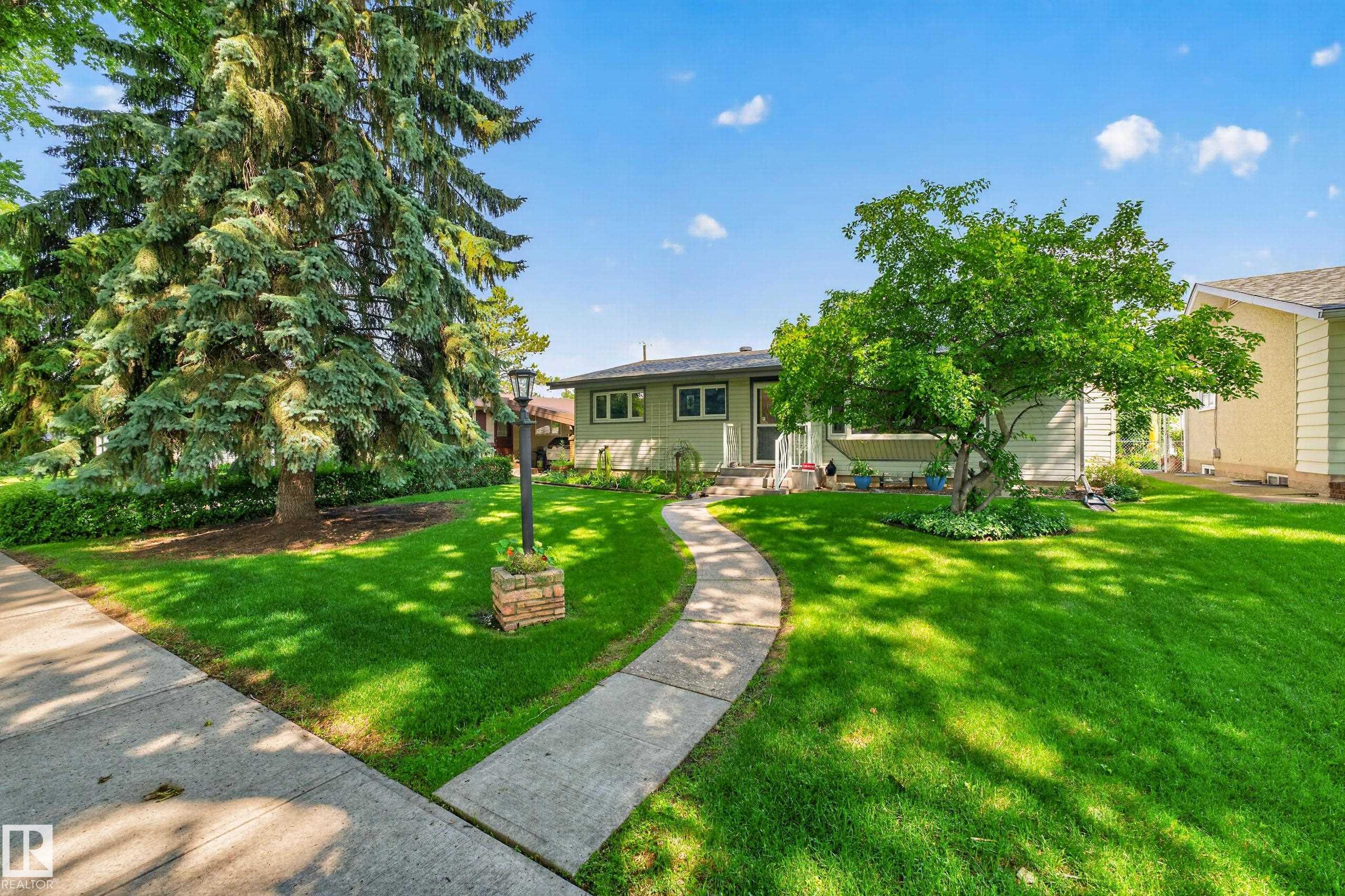 https://zimg.paragon.ice.com/ParagonImages/Property/PM/RAE/225412102/68/0/0/970fbd49c92ccf89f81b38b447077bf7/1/593f62541c9037b17c42a4d59a809f86/225412102-72583fe8-5699-4c8b-a97b-1118b4e8be40.JPG