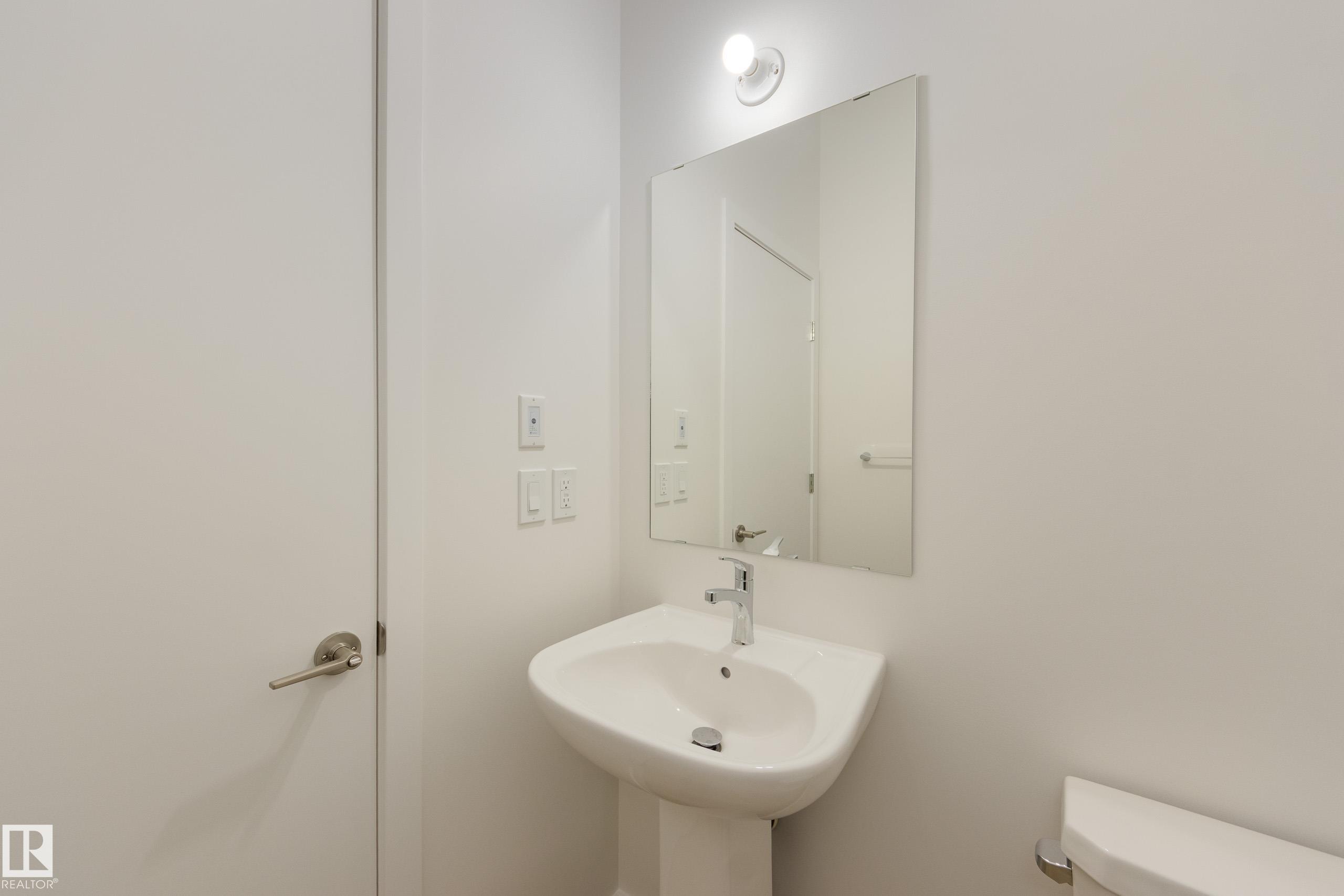 https://zimg.paragon.ice.com/ParagonImages/Property/PM/RAE/225412114/22/0/0/dd5aba7624f7c78a267eab4eb6d3ee88/1/f9a4695a5ed4295ad9ae477527e7939a/225412114-8b552cc7-45ce-4183-8eec-a6504a5c5062.JPG