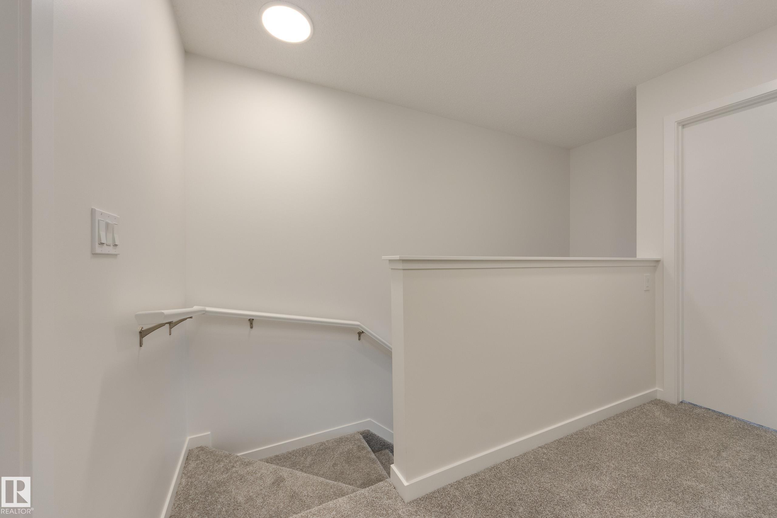 https://zimg.paragon.ice.com/ParagonImages/Property/PM/RAE/225412114/24/0/0/5d972b3a234d1a608dfb38d228cefb6d/1/f9a4695a5ed4295ad9ae477527e7939a/225412114-3871e378-f069-4daa-865f-4d0c4c2a42de.JPG