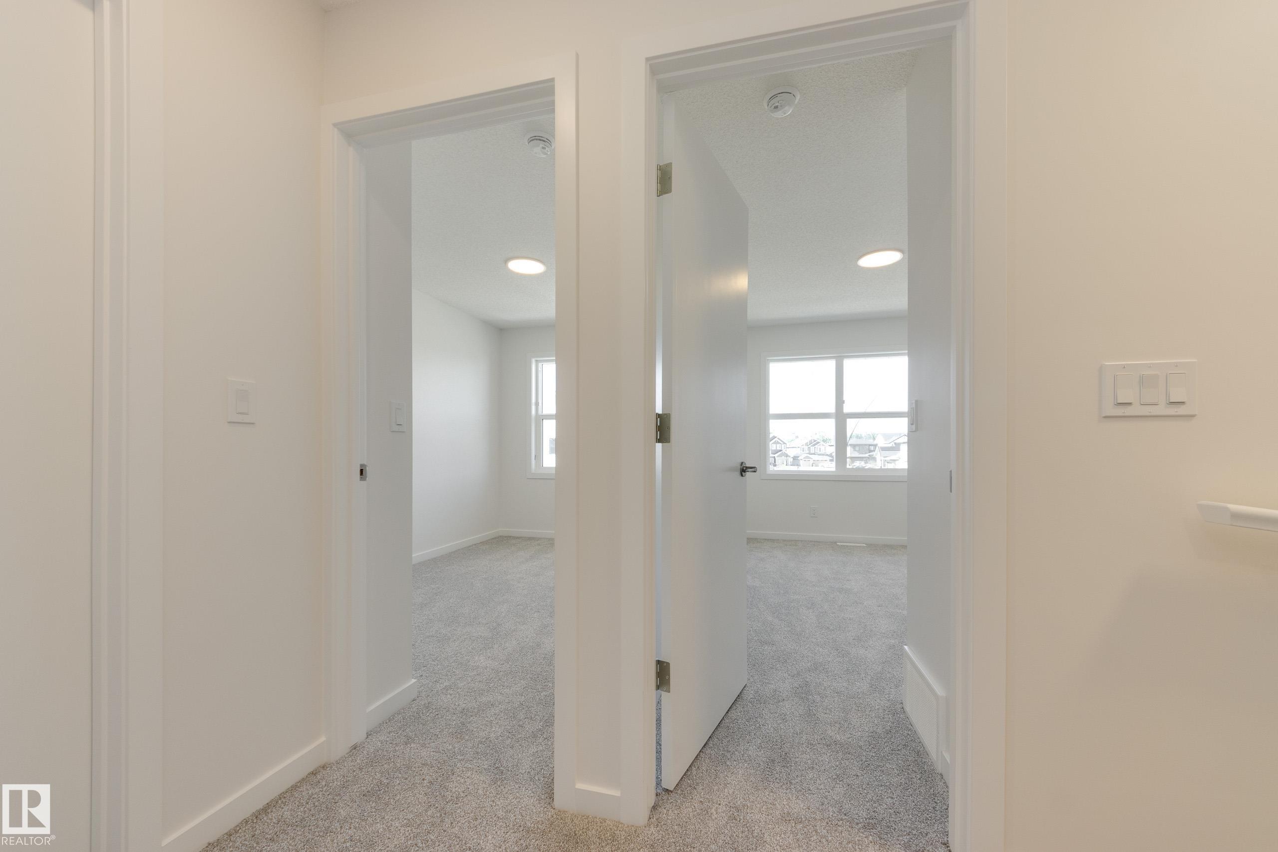 https://zimg.paragon.ice.com/ParagonImages/Property/PM/RAE/225412114/33/0/0/b98e65d5f03cf6c652b34810b53c03e2/1/f9a4695a5ed4295ad9ae477527e7939a/225412114-0515dff5-e84b-4cc4-90df-a52a55b3730b.JPG