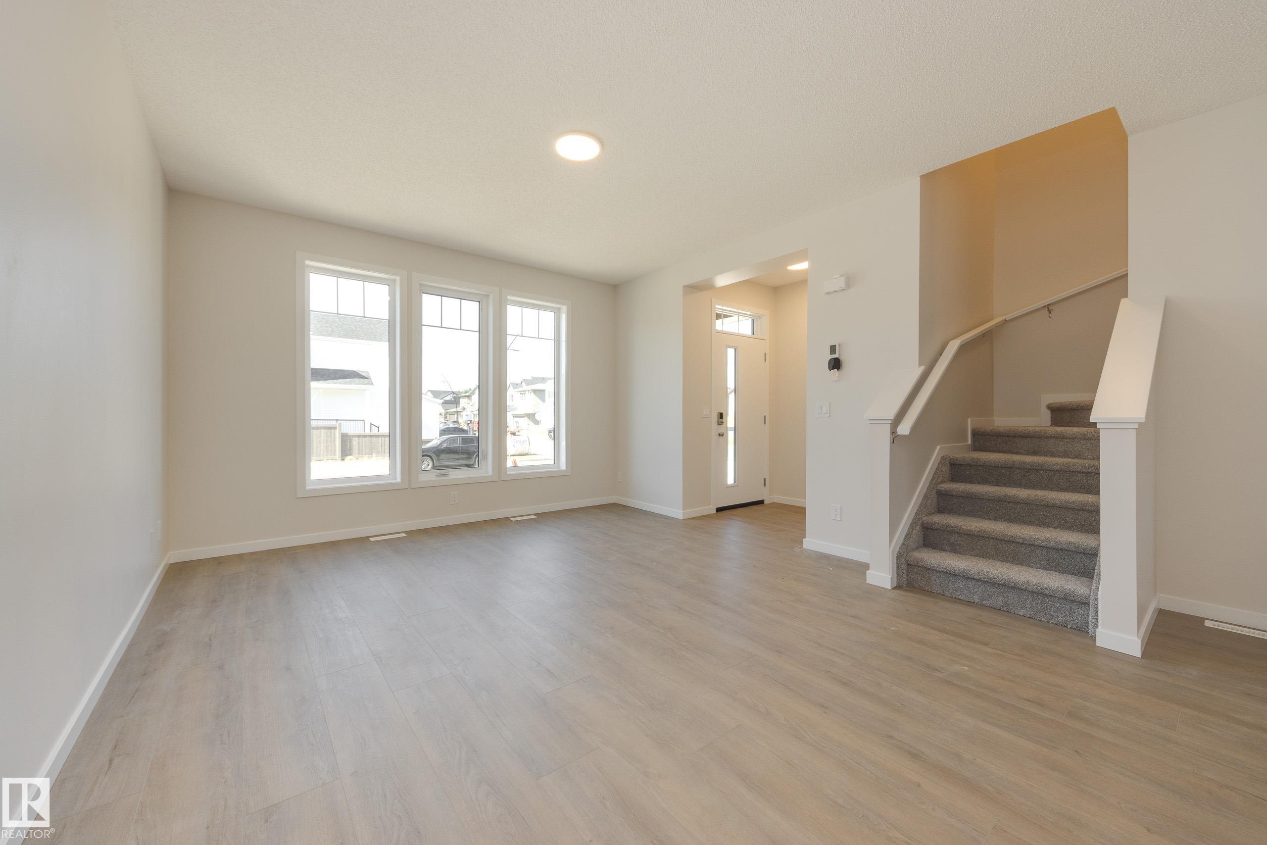 Picture for 21011 25 AV NW