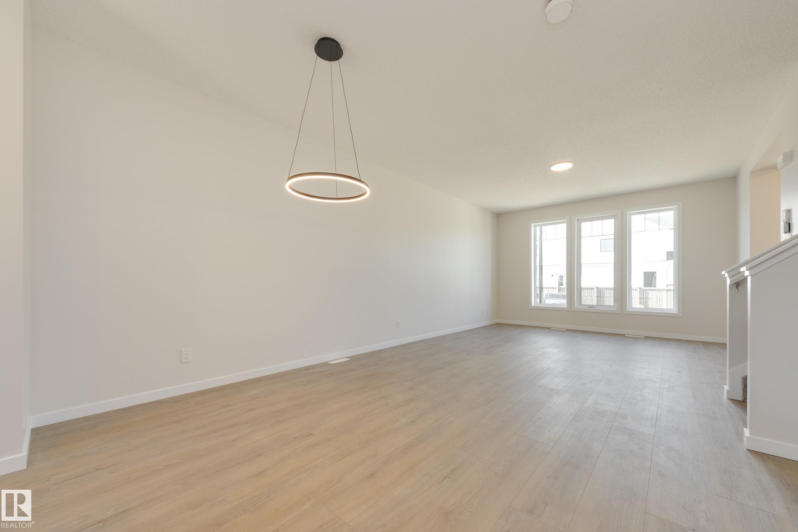 Picture for 21011 25 AV NW