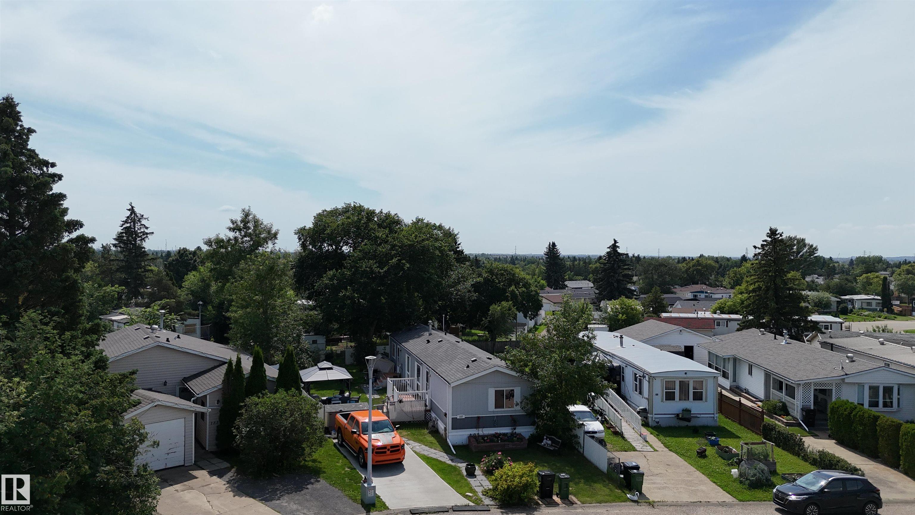 https://zimg.paragon.ice.com/ParagonImages/Property/PM/RAE/225412143/34/0/0/04b6d093d6343b42a95c8678167549a4/1/48b78c0ecdd39c934a65b95d44d9e48f/225412143-6ad5adfb-459a-41e6-ae98-ac67b337ee47.JPG