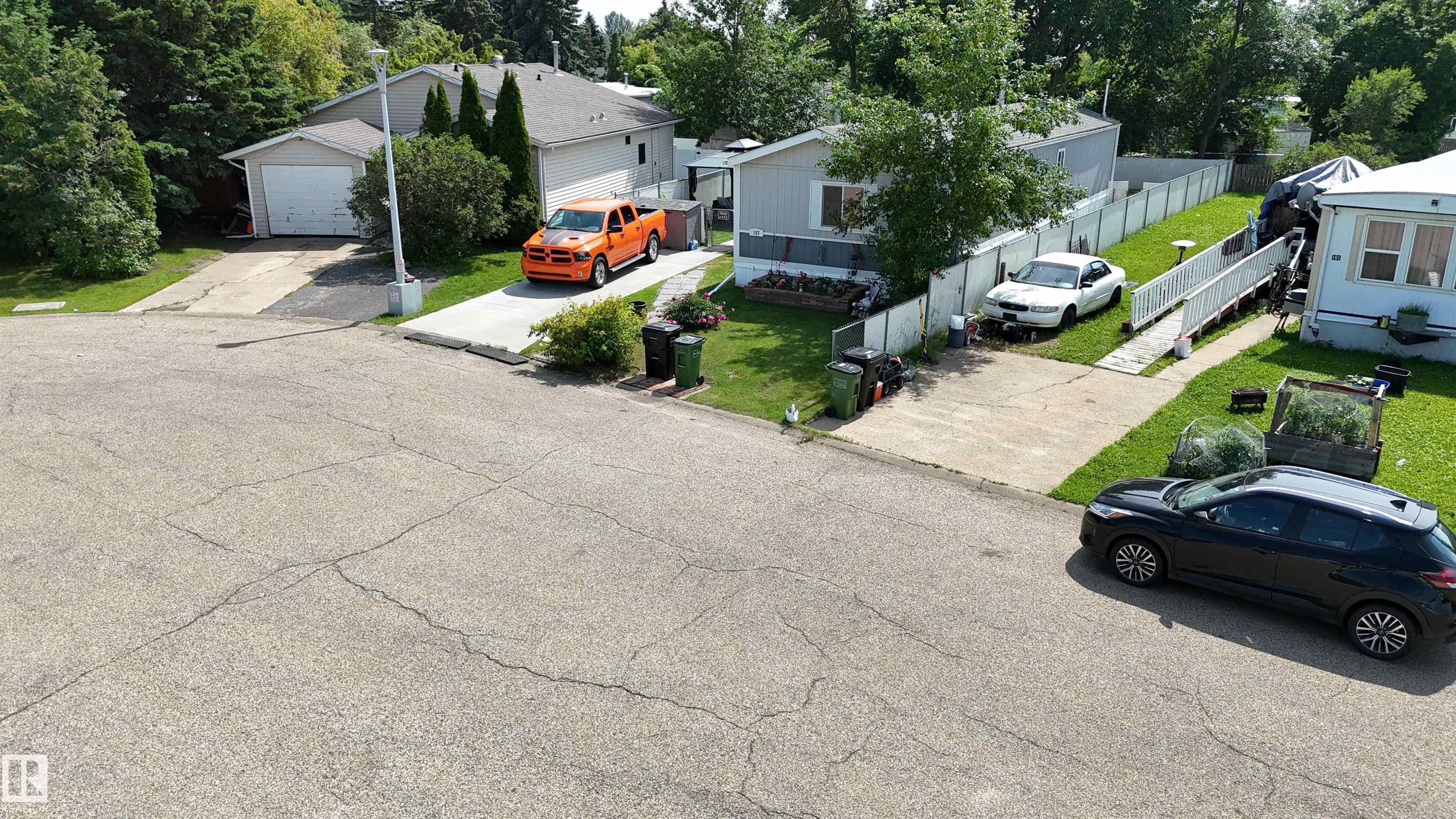 https://zimg.paragon.ice.com/ParagonImages/Property/PM/RAE/225412143/35/0/0/333ba6a2a35323fad171ee3591dfef8f/1/48b78c0ecdd39c934a65b95d44d9e48f/225412143-4557e701-b15d-438b-acf3-a0abc6833453.JPG