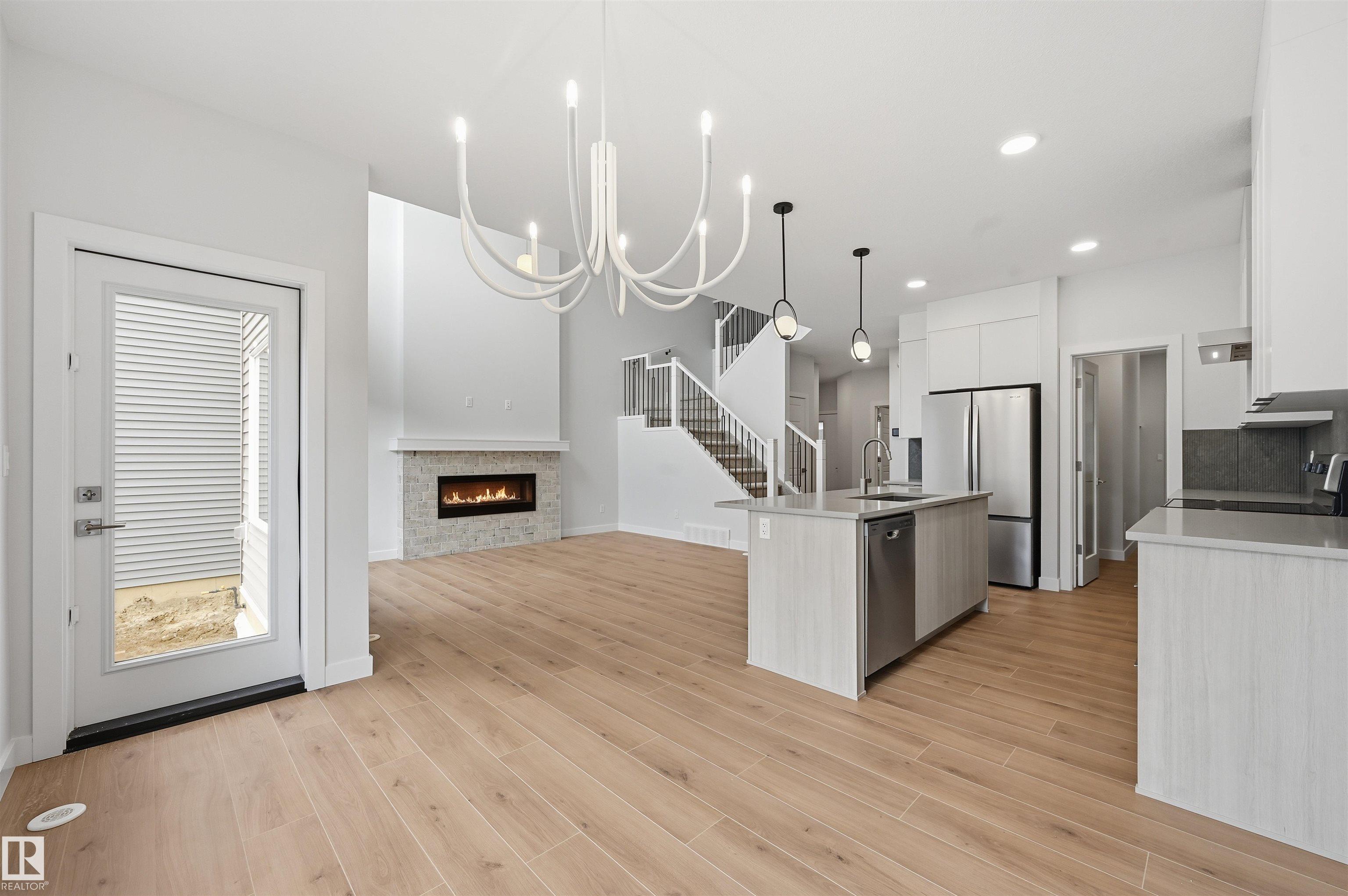 https://zimg.paragon.ice.com/ParagonImages/Property/PM/RAE/225412153/14/0/0/7316e90072053cb958b53cd29869d865/1/b68e77ed436e632874cfaa05ba676499/225412153-CFC36BCF-FE22-4794-8374-CC497F7E22C3.JPG