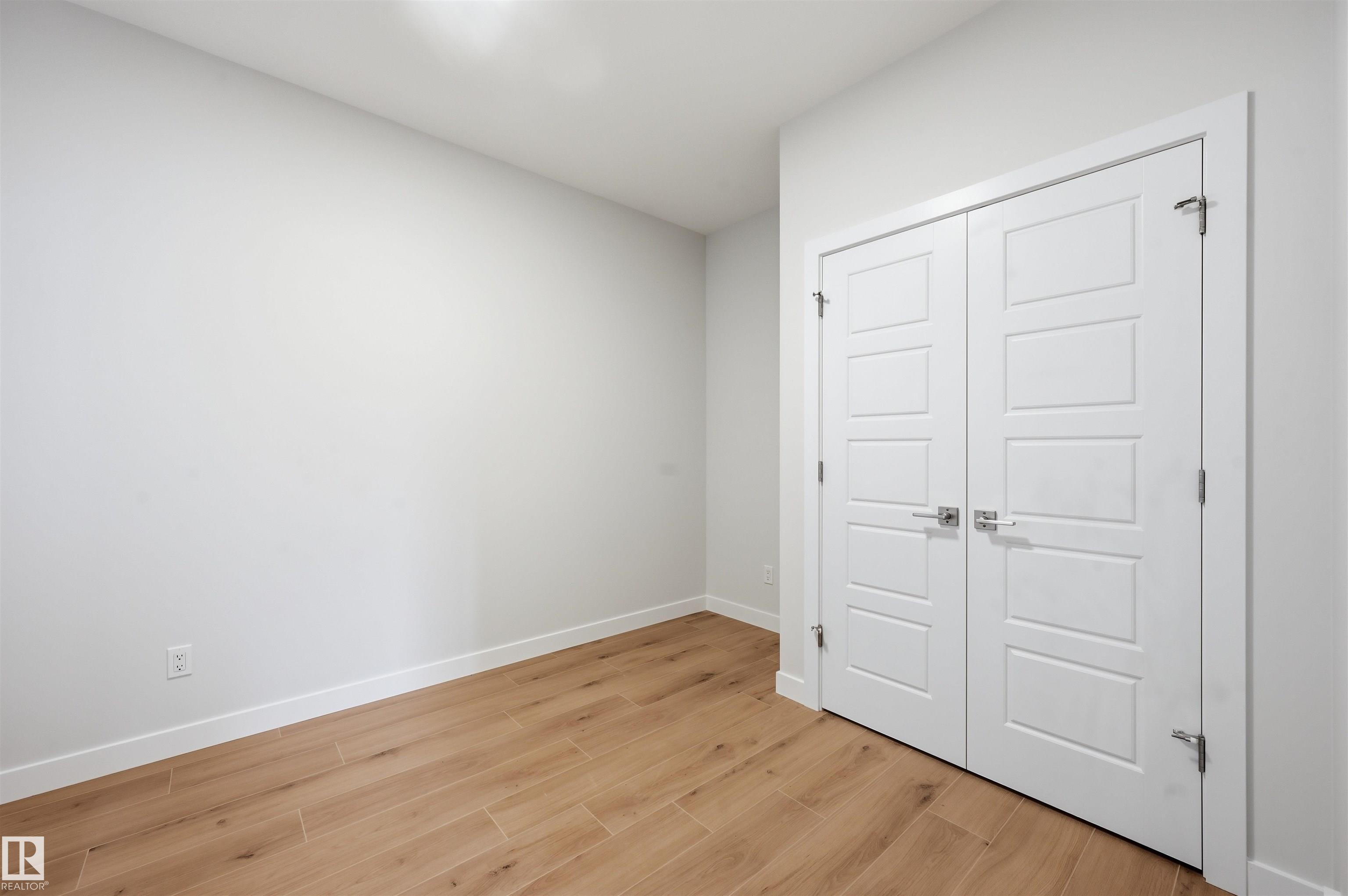 https://zimg.paragon.ice.com/ParagonImages/Property/PM/RAE/225412153/17/0/0/45057c7781f686a1c76c936d8448c83f/1/b68e77ed436e632874cfaa05ba676499/225412153-B73D72BD-3DAA-4D4F-815C-A7C5C7160079.JPG