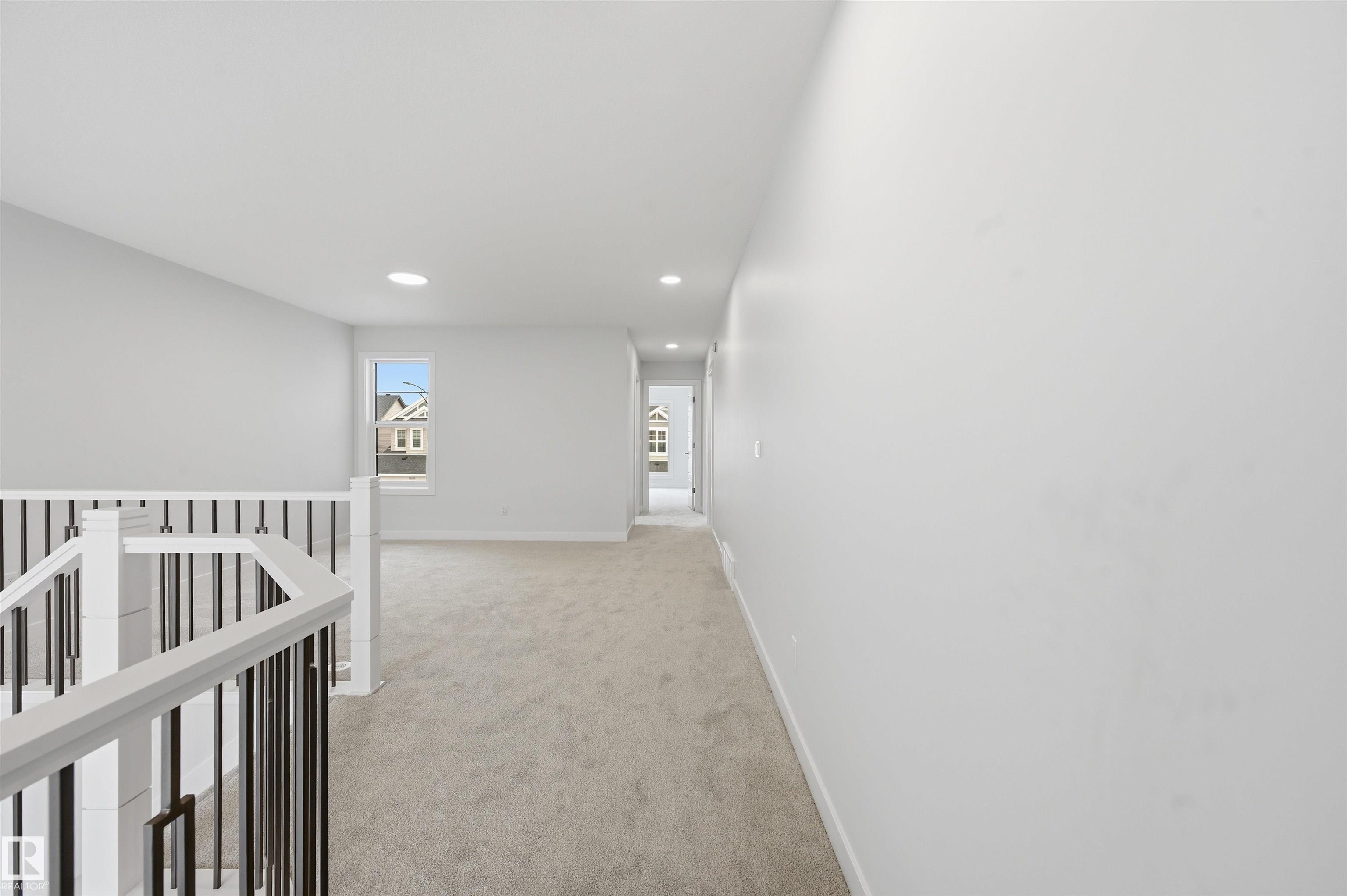 https://zimg.paragon.ice.com/ParagonImages/Property/PM/RAE/225412153/32/0/0/39cca68466af6fe813118b654d990c85/1/b68e77ed436e632874cfaa05ba676499/225412153-3345CC63-C946-47F1-B7CF-C88DCB247EBC.JPG