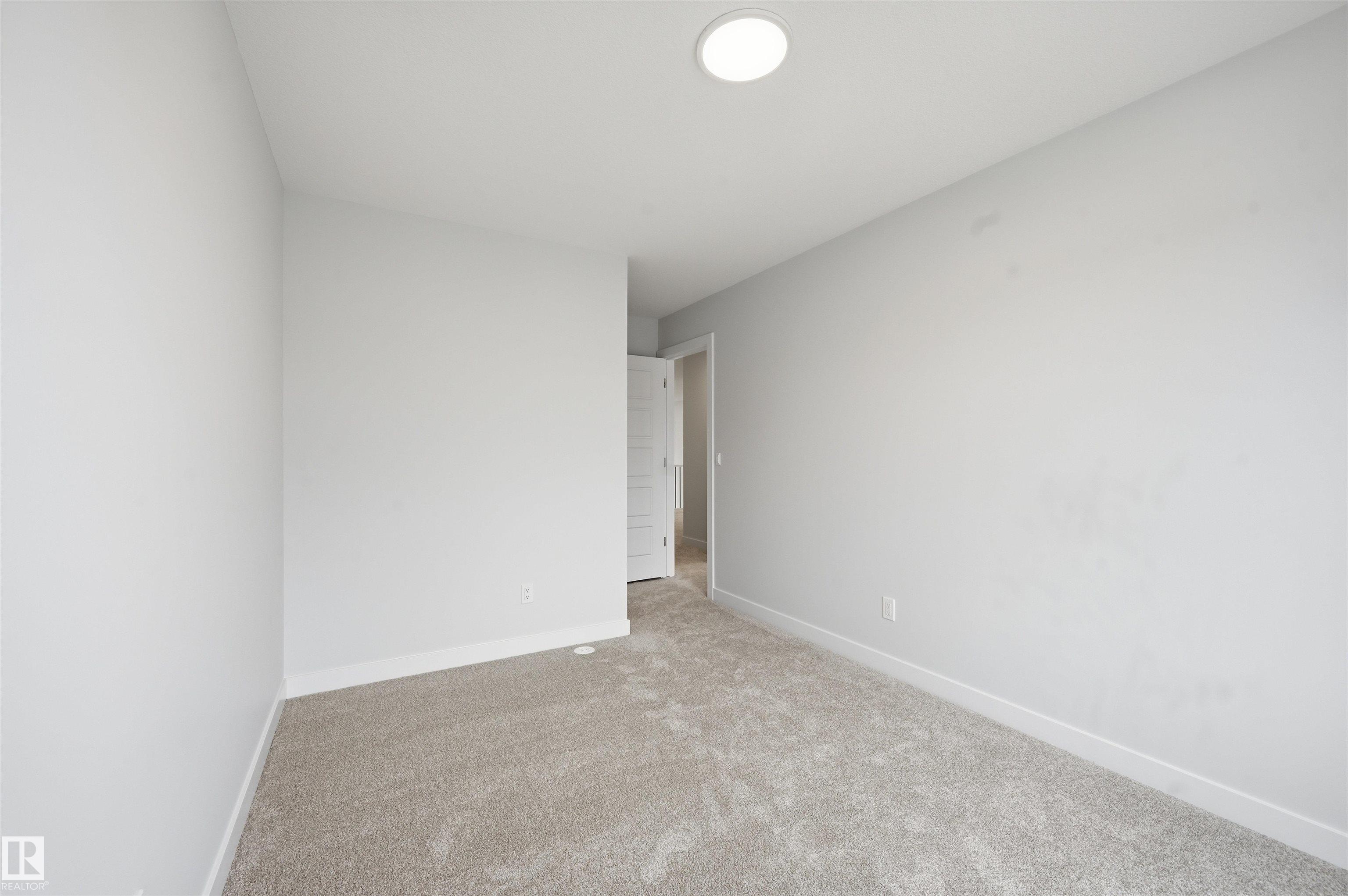 https://zimg.paragon.ice.com/ParagonImages/Property/PM/RAE/225412153/34/0/0/85caadd6b3e1da8662d55b7b655c1bea/1/b68e77ed436e632874cfaa05ba676499/225412153-C0C4CA95-A130-4422-86EC-B0A1E24636D9.JPG