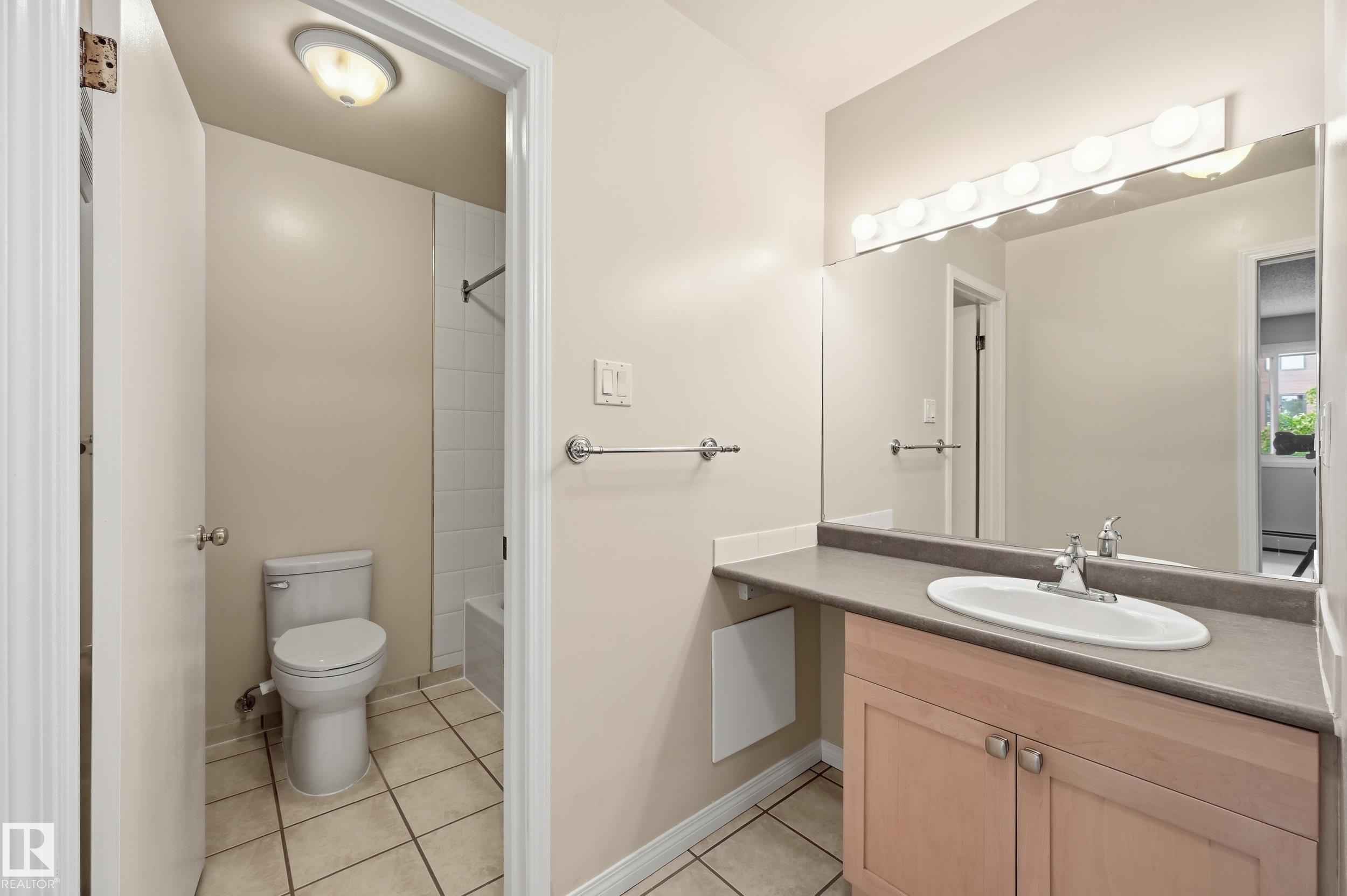 https://zimg.paragon.ice.com/ParagonImages/Property/PM/RAE/225412154/15/0/0/a19c3af70e866be5e057c16c665e96de/1/defc7ac616cf11d1fe1847e4395b06d4/225412154-65bf0c58-8d01-40ef-ba82-56e5a295acbd.JPG
