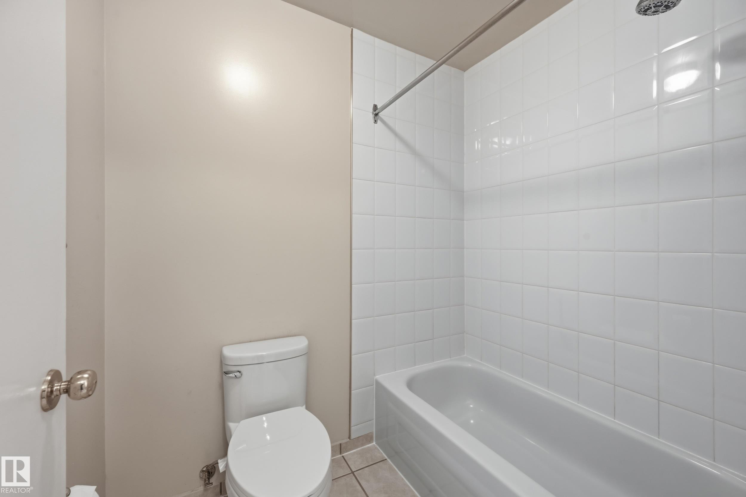 https://zimg.paragon.ice.com/ParagonImages/Property/PM/RAE/225412154/16/0/0/a07ad21a6aa93132a435c06ad8a4a5b9/1/defc7ac616cf11d1fe1847e4395b06d4/225412154-058951e9-0e8f-48f2-bce7-f7204d24d7dd.JPG