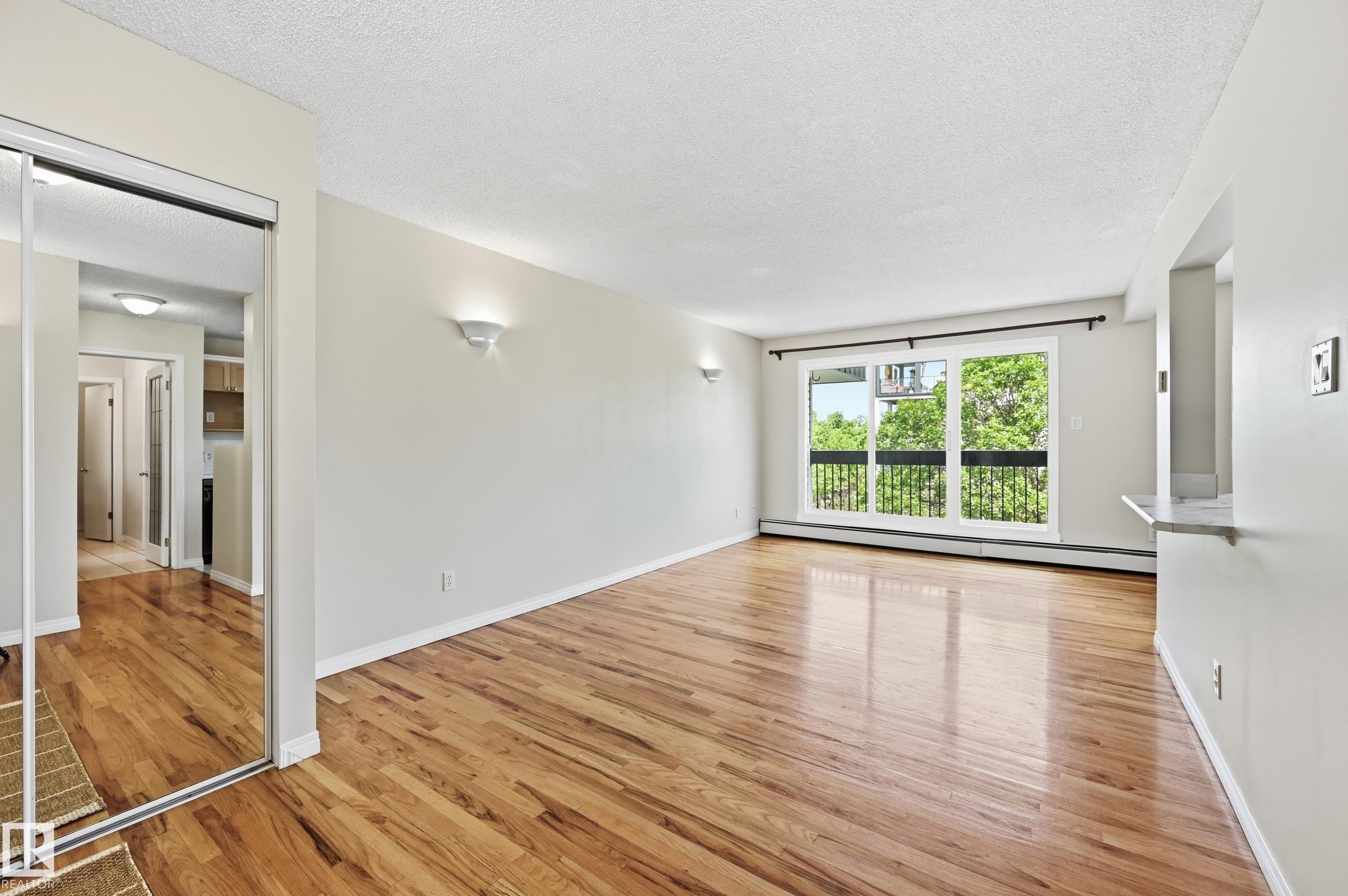 https://zimg.paragon.ice.com/ParagonImages/Property/PM/RAE/225412154/2/0/0/eea93a1bc67a6aa09da075d5f2e21ecd/1/defc7ac616cf11d1fe1847e4395b06d4/225412154-bdaed476-62cb-43e5-aff8-ed9ece1b0586.JPG