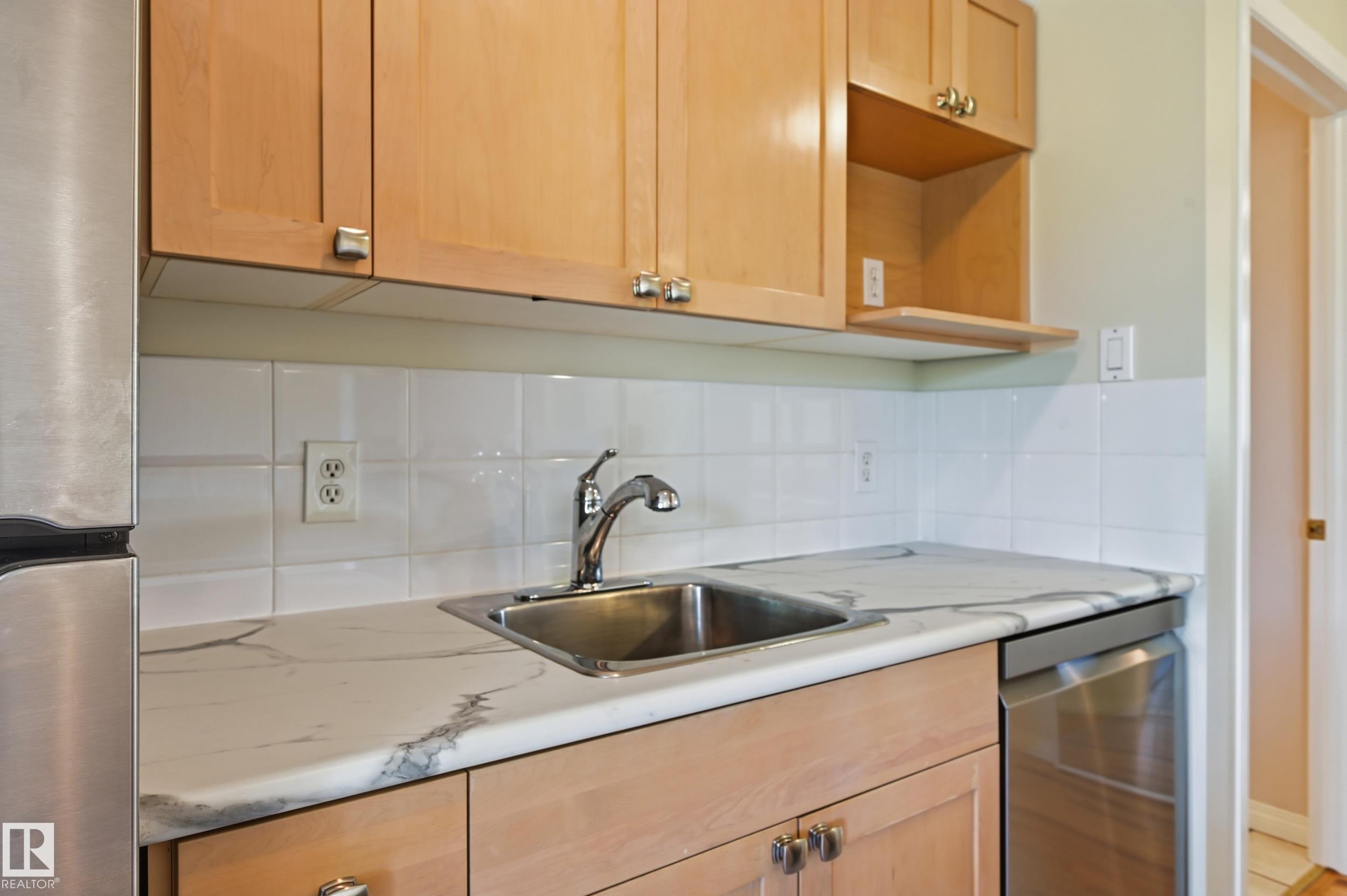 https://zimg.paragon.ice.com/ParagonImages/Property/PM/RAE/225412154/8/0/0/a0967d0fd90913a4782e55f6f0130962/1/defc7ac616cf11d1fe1847e4395b06d4/225412154-272e0966-218e-47f9-a071-a60e568ff96f.JPG