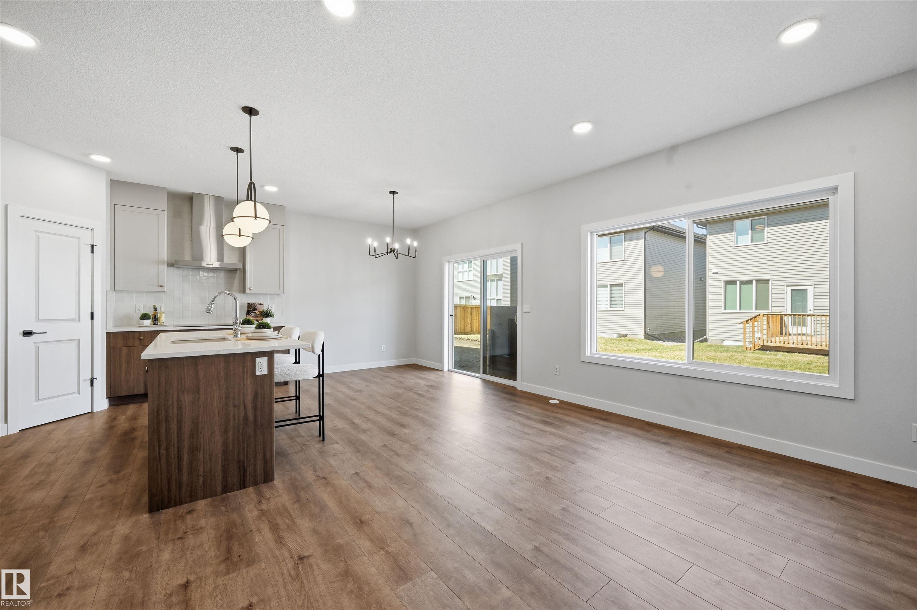 https://zimg.paragon.ice.com/ParagonImages/Property/PM/RAE/225412155/12/0/0/457f3094df5d4fa8d1b8f0cdb74183a9/1/3eb77a39bc69f362efd20fe68b62d480/225412155-ED0B15CB-890A-4F31-A44B-A450BC40D715.JPG