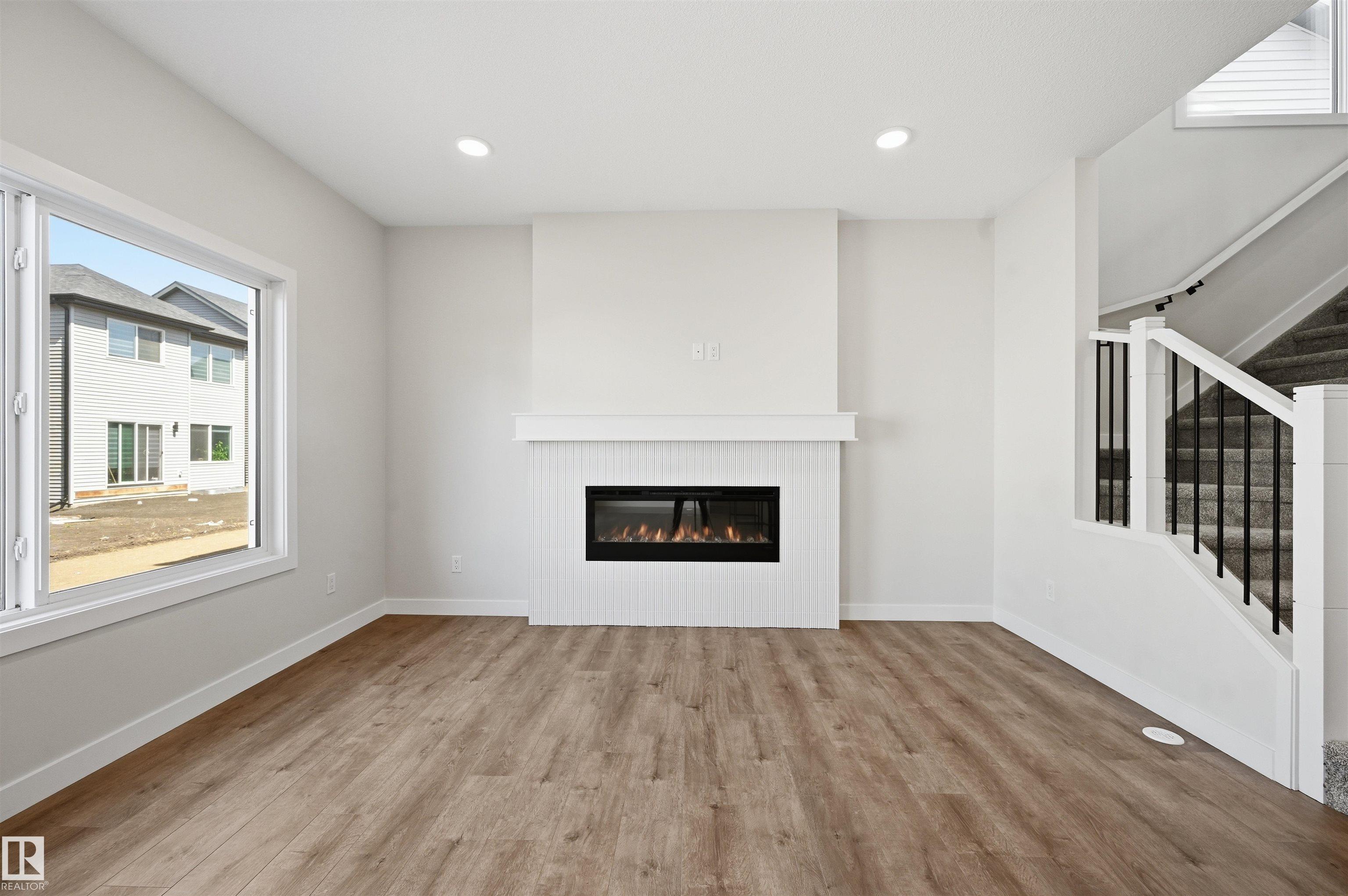 https://zimg.paragon.ice.com/ParagonImages/Property/PM/RAE/225412155/14/0/0/2d4bb07722fadf6e4fa40a6f2eb6dda3/1/3eb77a39bc69f362efd20fe68b62d480/225412155-2B163630-DE2D-484E-8BE0-6E8FB5ABFEFF.JPG