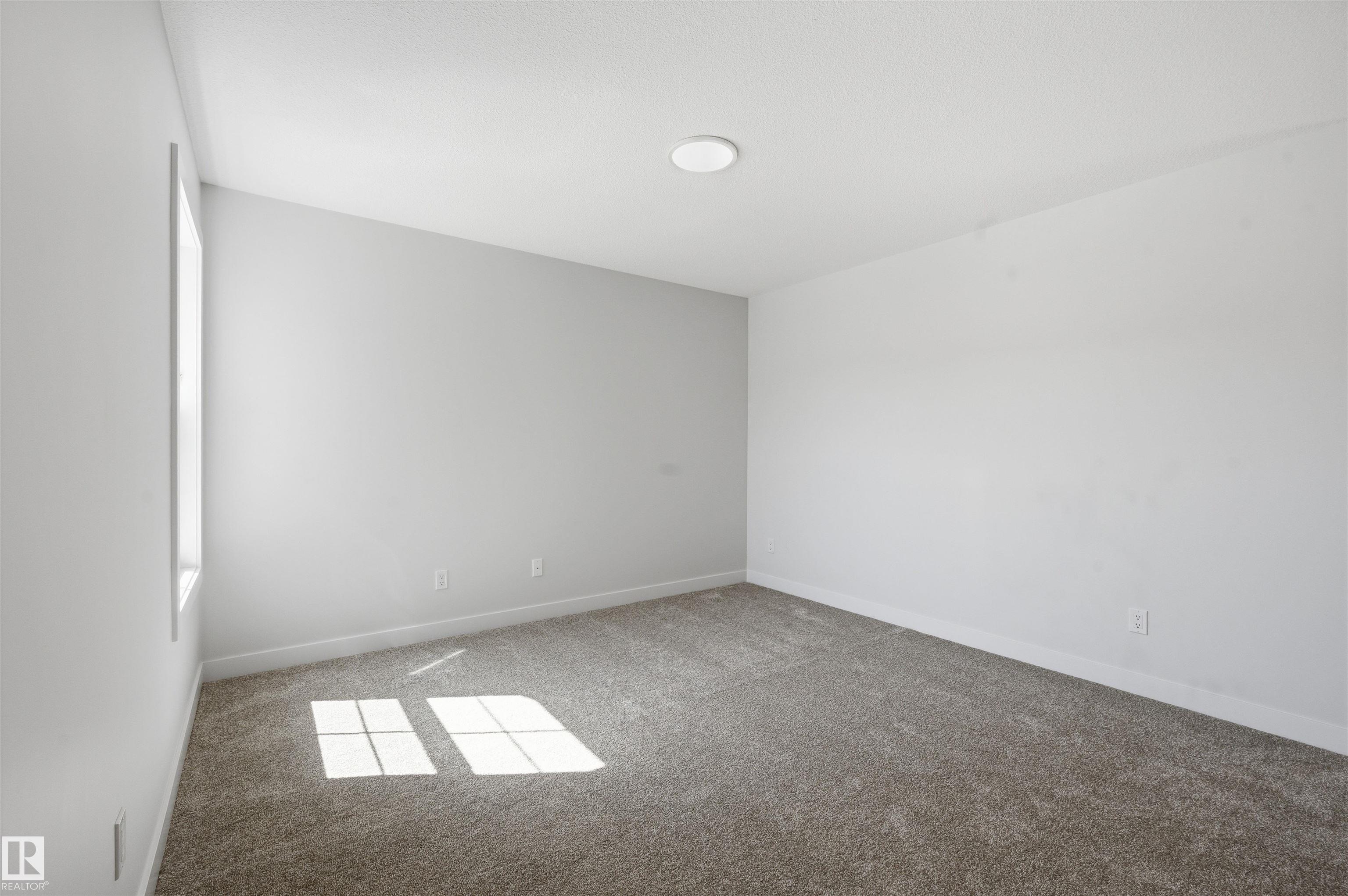 https://zimg.paragon.ice.com/ParagonImages/Property/PM/RAE/225412155/24/0/0/a7fd71aa58f161c7c172fa506858fc8a/1/3eb77a39bc69f362efd20fe68b62d480/225412155-AD3D8526-DFD7-4165-B9F1-5FA73F2BF1CB.JPG