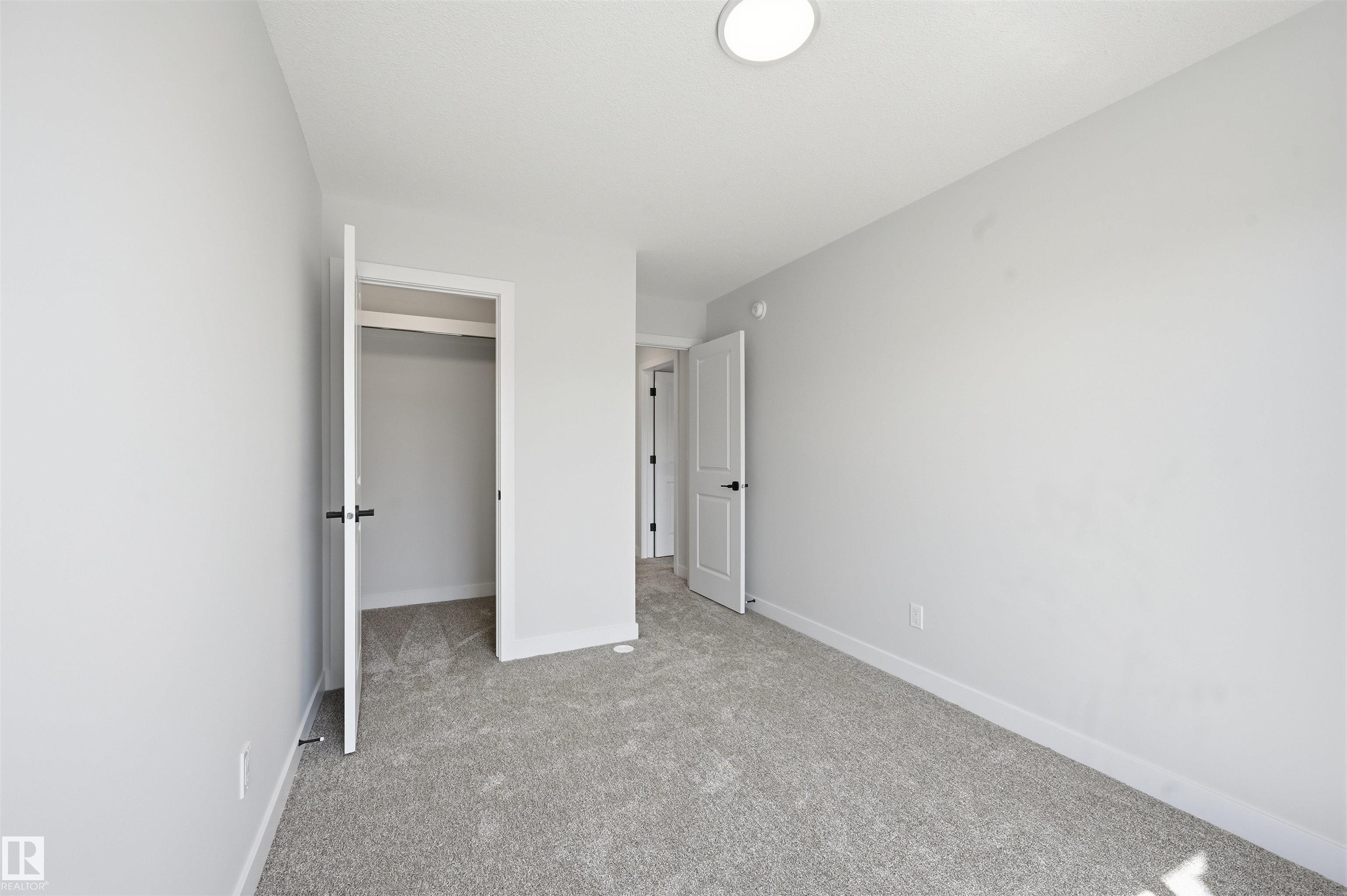 https://zimg.paragon.ice.com/ParagonImages/Property/PM/RAE/225412155/27/0/0/65a333c414bfd1504fd80818d51ae26c/1/3eb77a39bc69f362efd20fe68b62d480/225412155-6EA8D0B5-97C7-4FAA-9B20-3442203B21A6.JPG