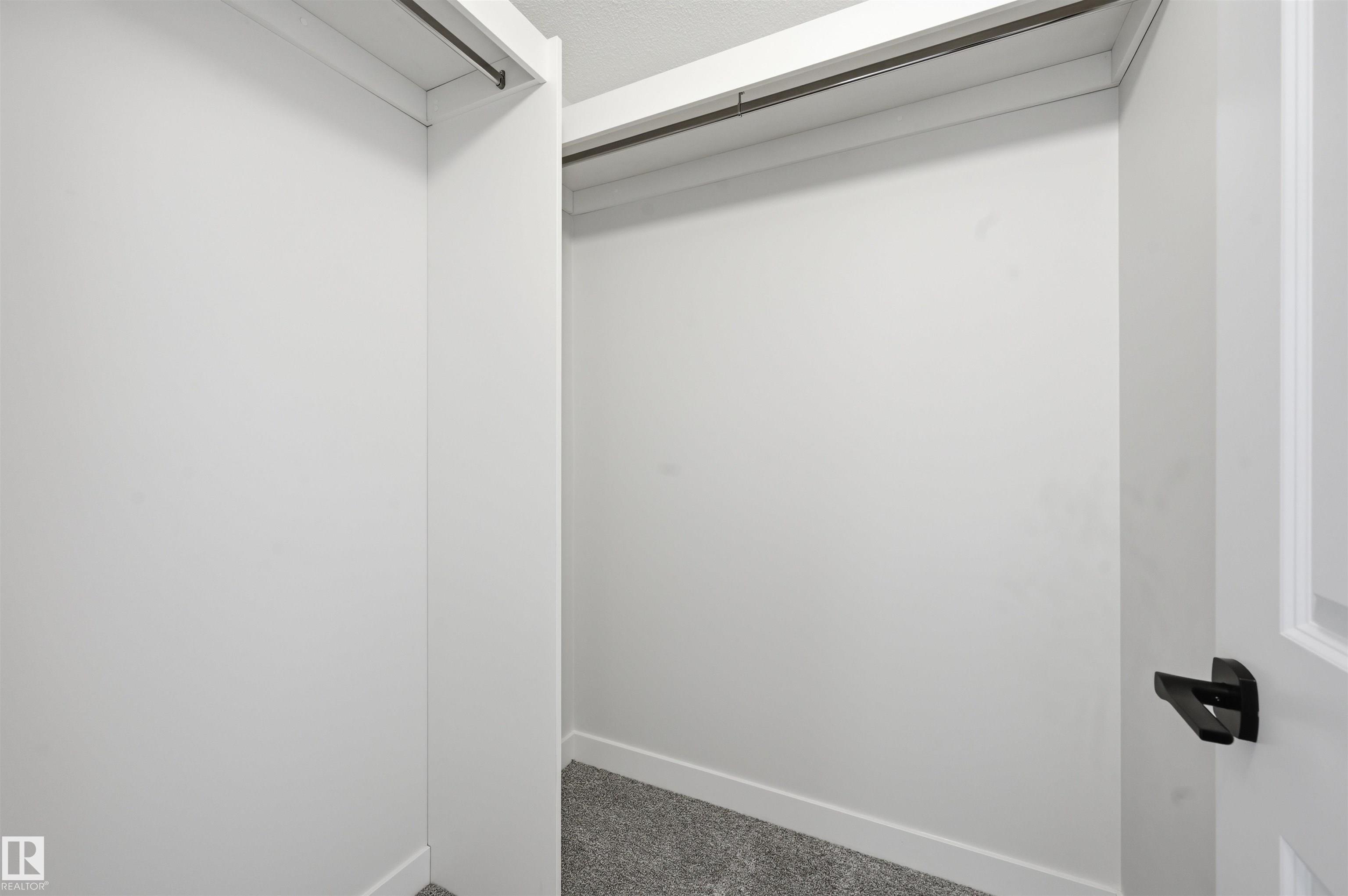 https://zimg.paragon.ice.com/ParagonImages/Property/PM/RAE/225412155/31/0/0/6e33a75198a487010a2b878d74662763/1/3eb77a39bc69f362efd20fe68b62d480/225412155-87226BF3-6BDC-4BB4-A6B8-B65349052F94.JPG