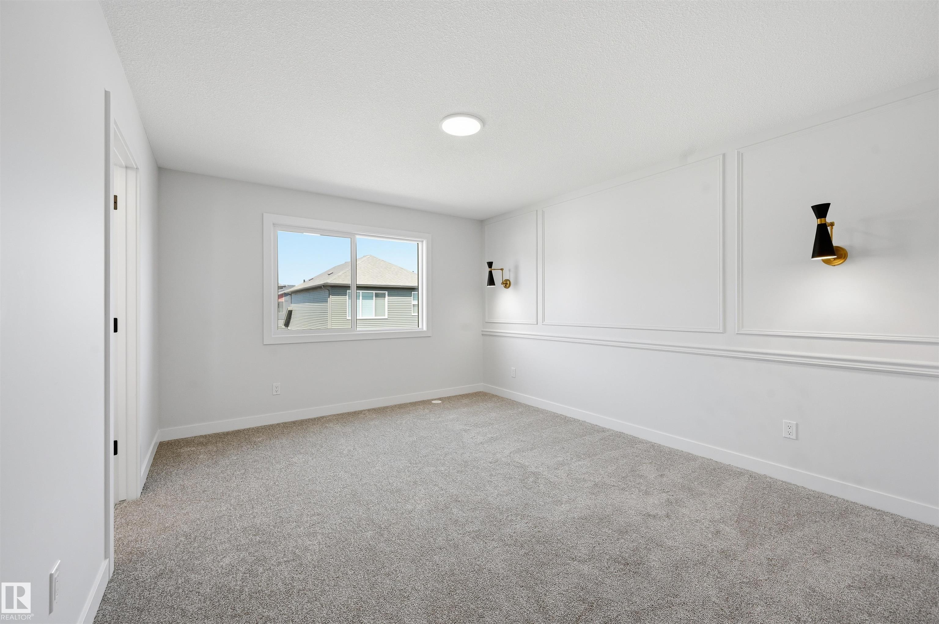 https://zimg.paragon.ice.com/ParagonImages/Property/PM/RAE/225412155/35/0/0/418d7b86eec9f4fa6806dd4efcac4625/1/3eb77a39bc69f362efd20fe68b62d480/225412155-B67E98D1-1B7C-44A0-834F-B8ECCD78BDB0.JPG