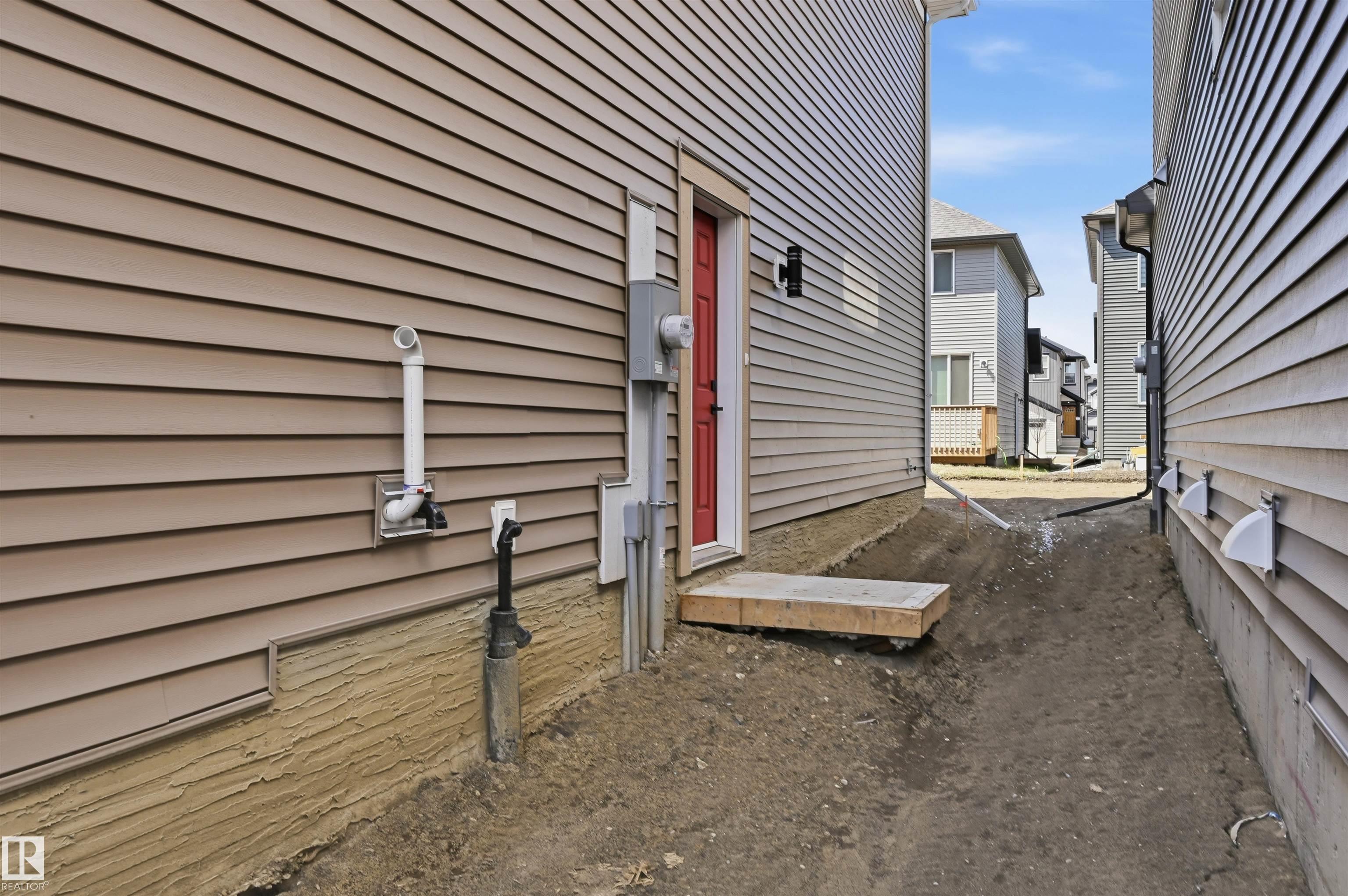 https://zimg.paragon.ice.com/ParagonImages/Property/PM/RAE/225412155/45/0/0/b5d0d5d60c0373b1198dd5a953d18e84/1/3eb77a39bc69f362efd20fe68b62d480/225412155-70C0E88D-3A05-4631-BFE9-2BAE3572D410.JPG