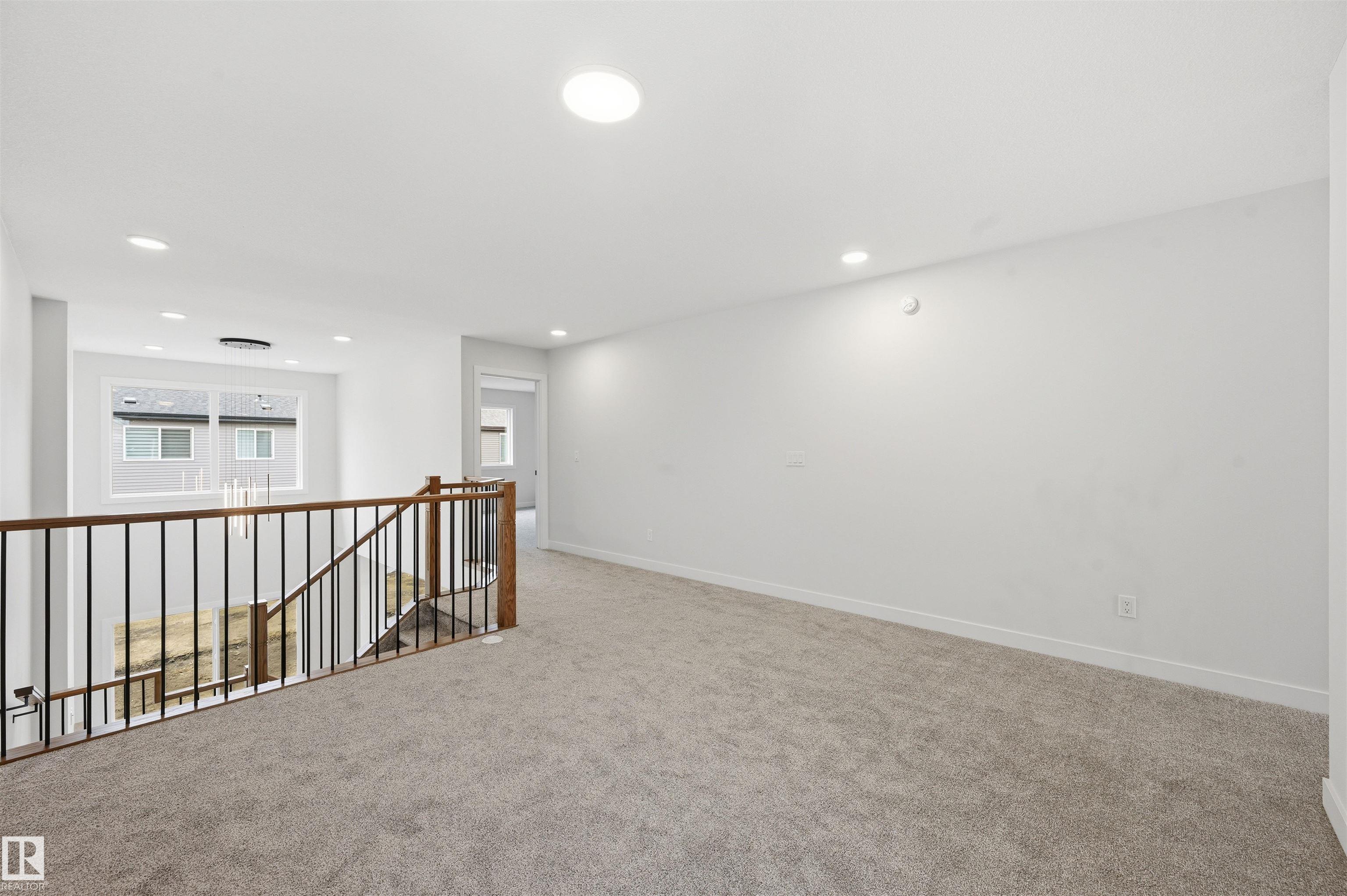 https://zimg.paragon.ice.com/ParagonImages/Property/PM/RAE/225412156/23/0/0/80ad2155ee67c5e0efae8881a57b7822/1/e0a4f7f2aa498a57d29961d1055649a6/225412156-B21D5027-64B1-4504-ADFE-14897C513229.JPG