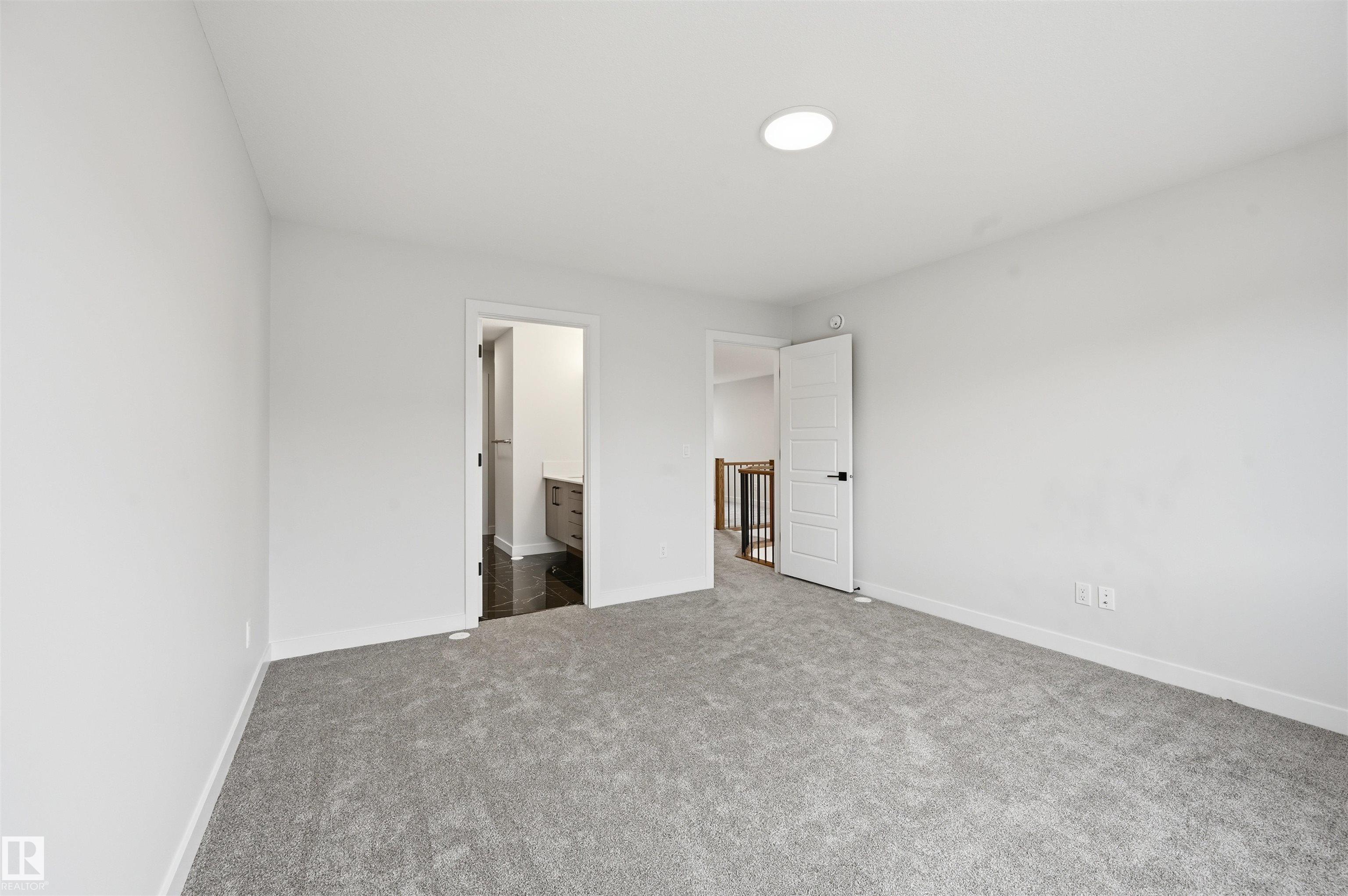 https://zimg.paragon.ice.com/ParagonImages/Property/PM/RAE/225412156/28/0/0/533a578715fdd5bd649730c9b1d2fbd5/1/e0a4f7f2aa498a57d29961d1055649a6/225412156-E321C618-F171-4308-A4A0-30A1AA168B98.JPG