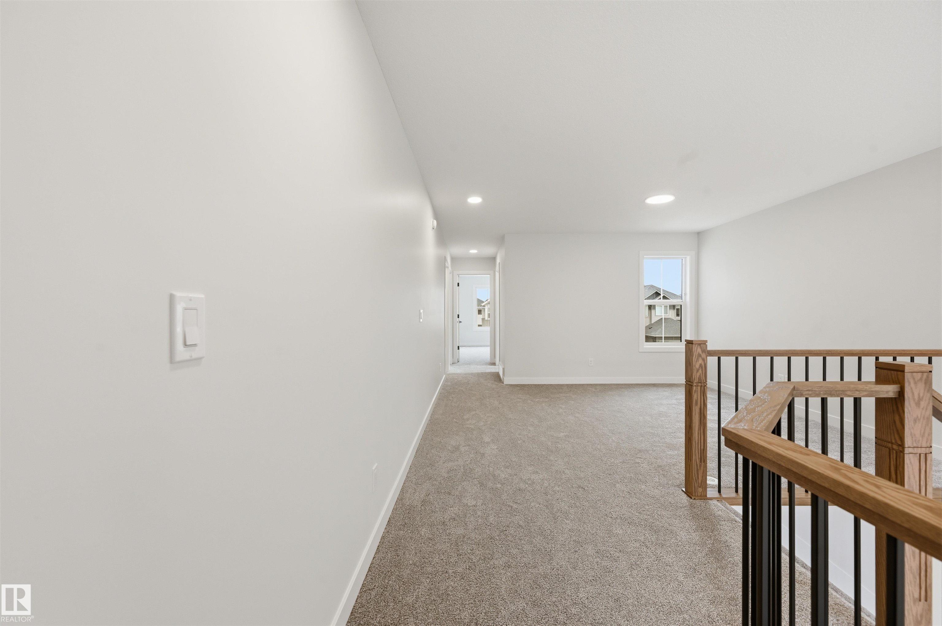 https://zimg.paragon.ice.com/ParagonImages/Property/PM/RAE/225412156/33/0/0/f3f6c3c5bf894ab00a27c375401c506a/1/e0a4f7f2aa498a57d29961d1055649a6/225412156-1D2BF32A-3AAC-40FE-AC29-1359C1F8107B.JPG