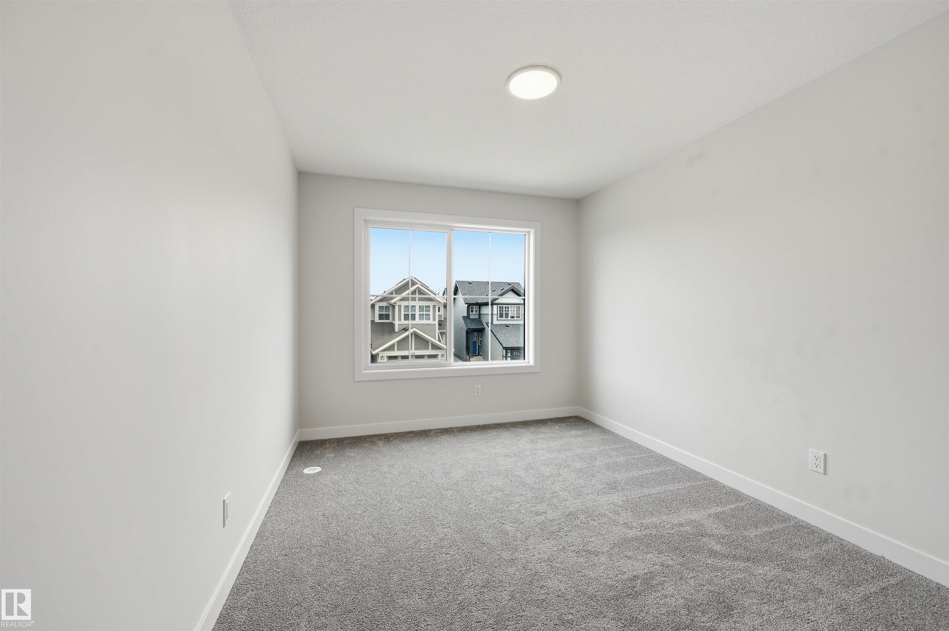 https://zimg.paragon.ice.com/ParagonImages/Property/PM/RAE/225412156/34/0/0/68bbaad6fa7e6971ece0391276ab4653/1/e0a4f7f2aa498a57d29961d1055649a6/225412156-21B131DE-0BB4-4C10-82B7-380FDA02D6E0.JPG