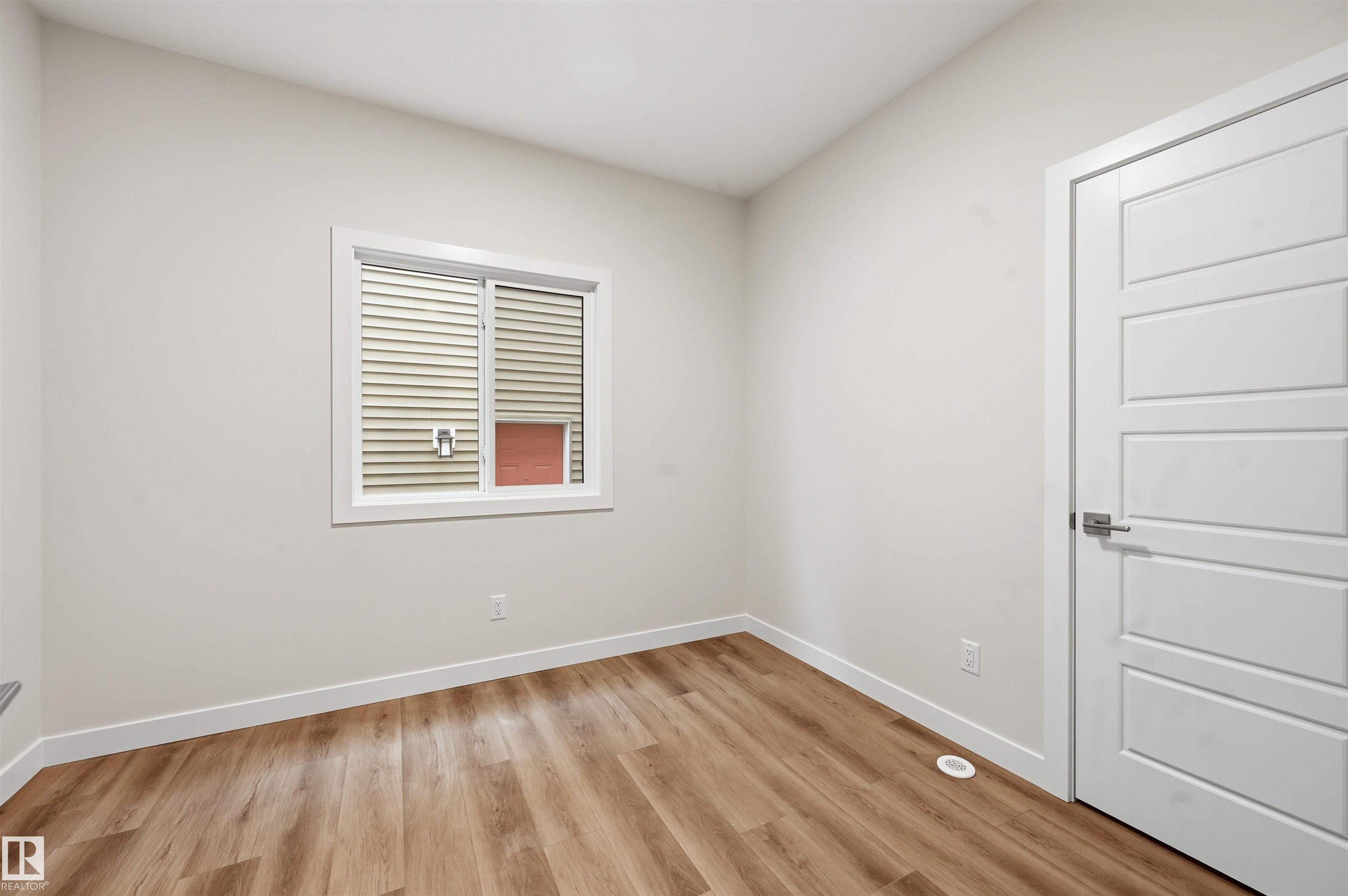 https://zimg.paragon.ice.com/ParagonImages/Property/PM/RAE/225412158/19/0/0/1e0144201df2bd3ce1973ecc50ad4296/1/d10338b5c51151324c1e5110d5307050/225412158-46E4FC35-A688-4391-BB0A-84B9DF79572A.JPG