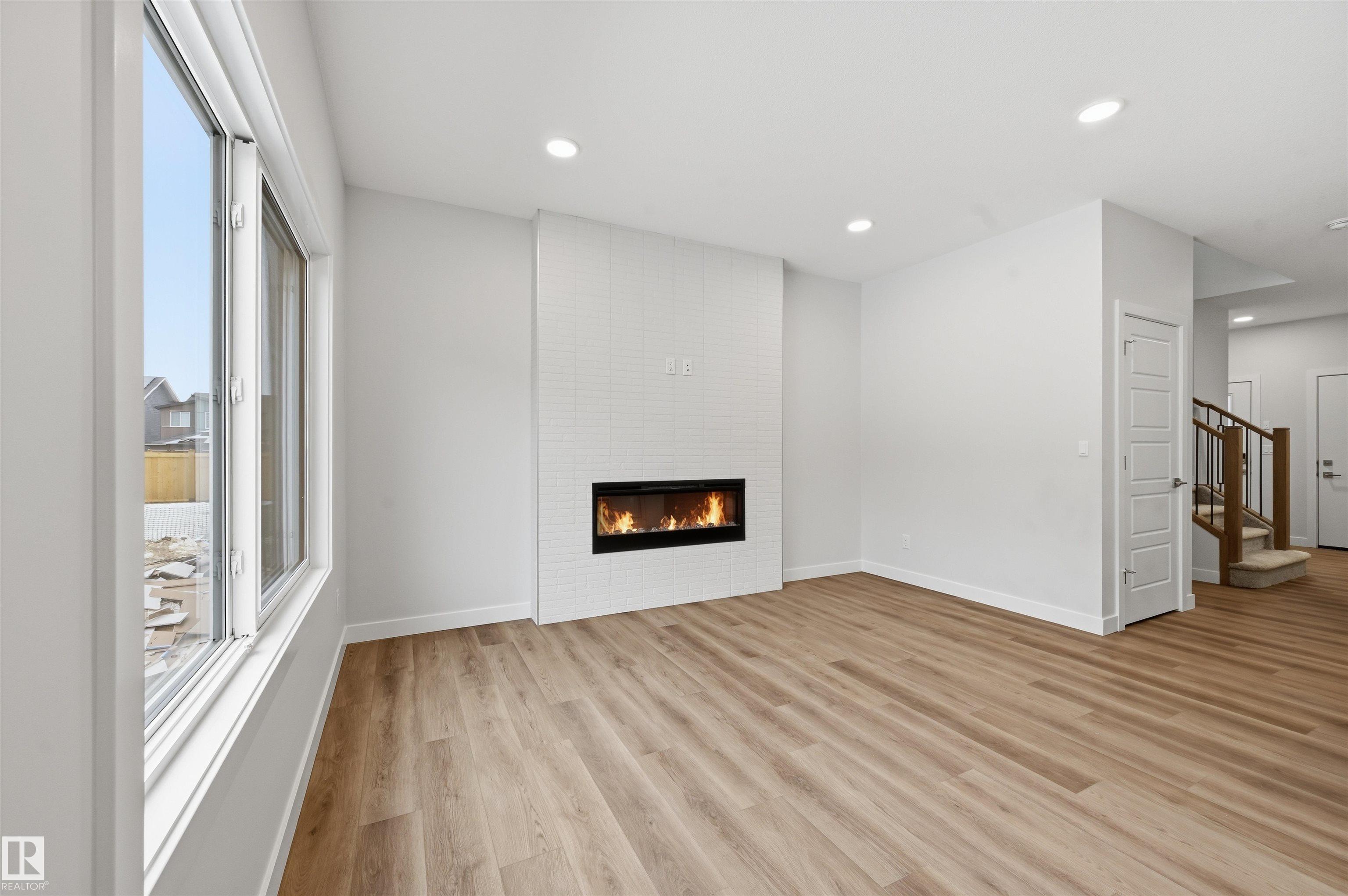 https://zimg.paragon.ice.com/ParagonImages/Property/PM/RAE/225412158/2/0/0/086611611740e53ece106caa1e3595d9/1/d10338b5c51151324c1e5110d5307050/225412158-AA58EB65-DAEA-4755-A9ED-25F03E46AA5D.JPG