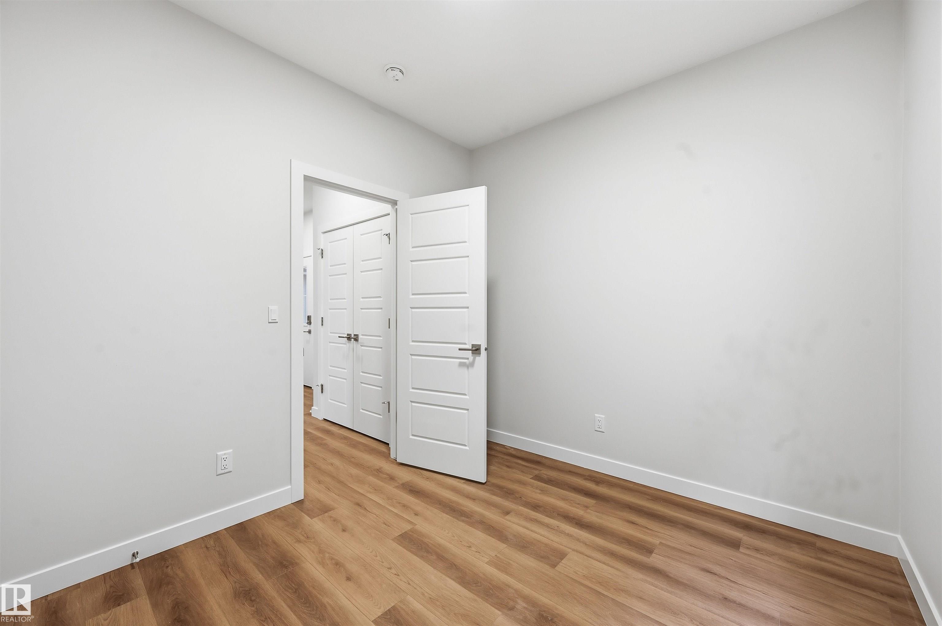 https://zimg.paragon.ice.com/ParagonImages/Property/PM/RAE/225412158/20/0/0/b93ec12681726d6fdb460a3ec74c05e3/1/d10338b5c51151324c1e5110d5307050/225412158-1451B576-EB5D-4ECC-BC65-5067B8D7BE3C.JPG