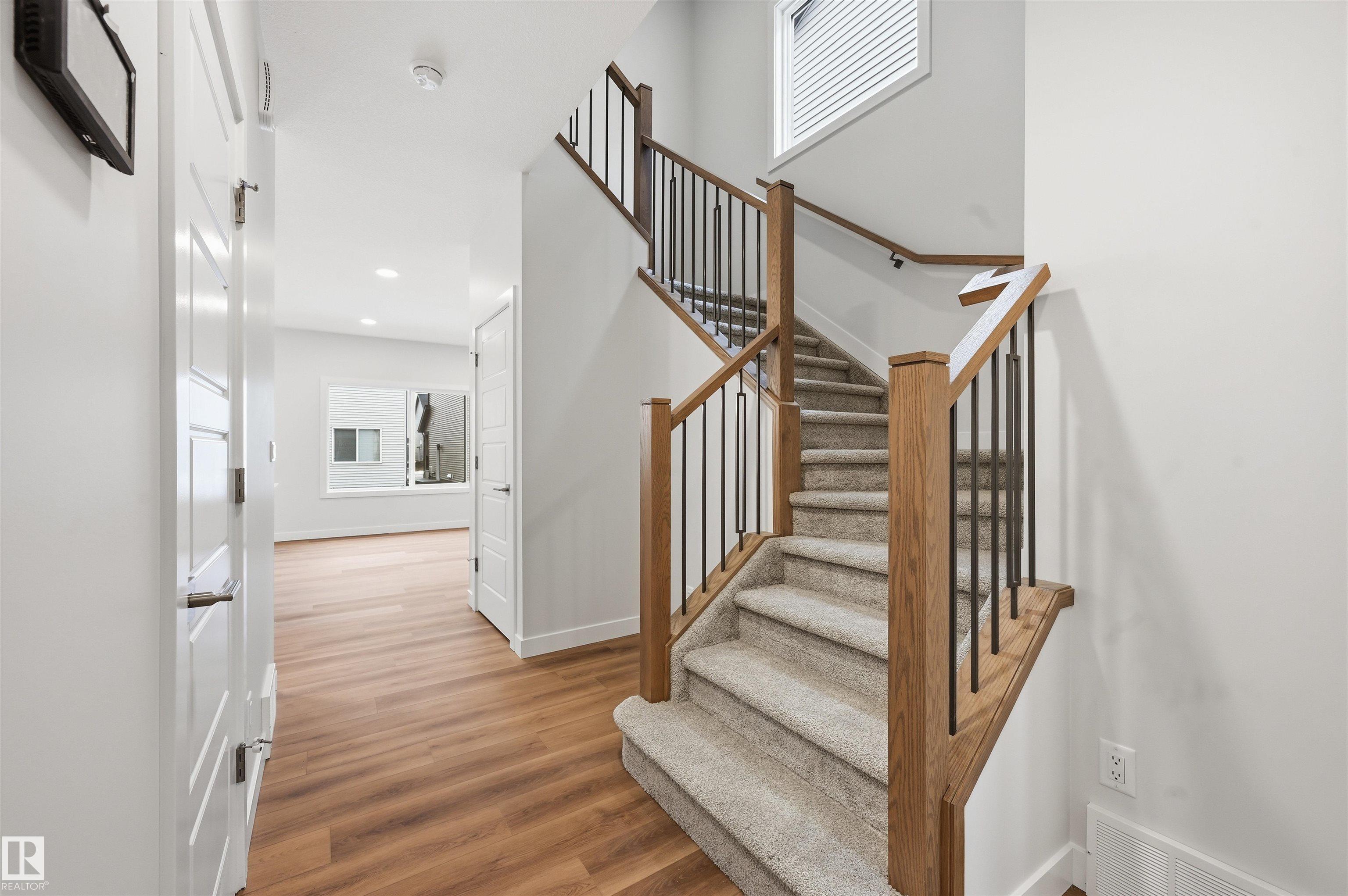 https://zimg.paragon.ice.com/ParagonImages/Property/PM/RAE/225412158/22/0/0/0ba22c3261536e067a2d8652b5aa723d/1/d10338b5c51151324c1e5110d5307050/225412158-8410639C-3224-464D-81E8-502DF1ACD2B3.JPG