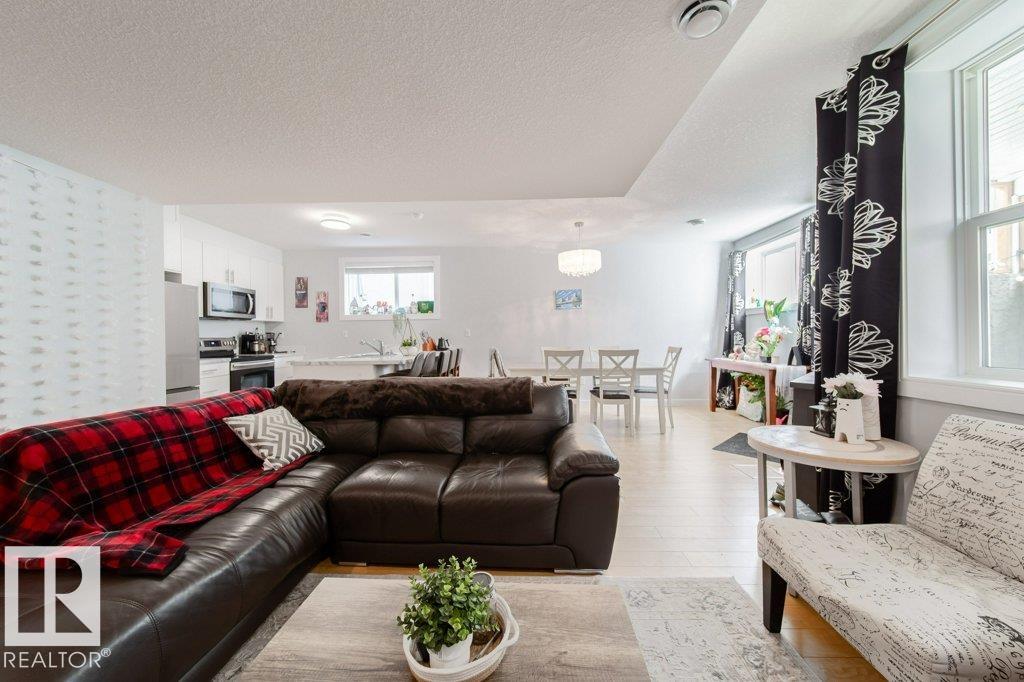 Photo 23 at 8731 85 Avenue NW, Bonnie Doon, Edmonton