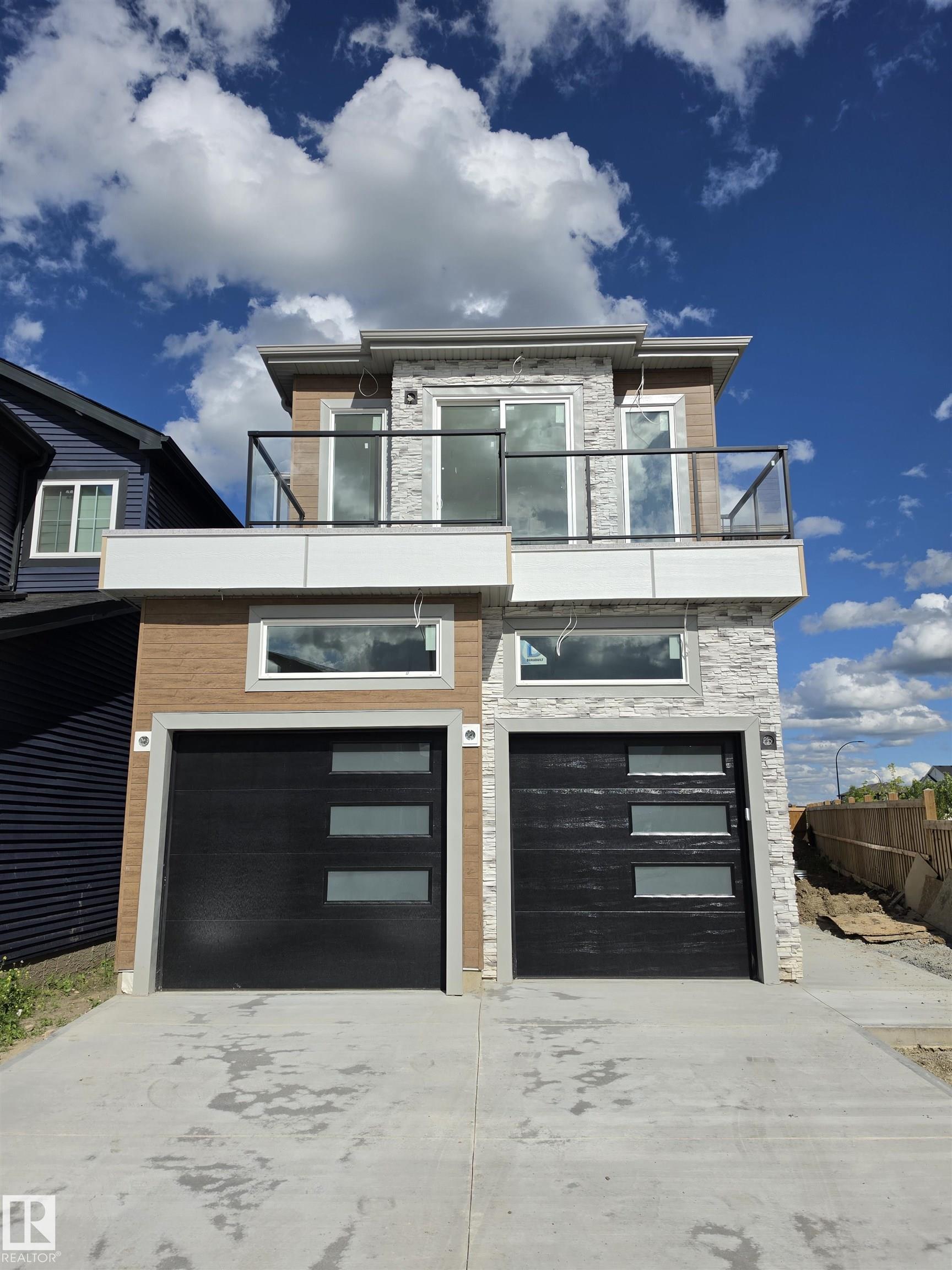 231 28 Street SW, Alces, Edmonton