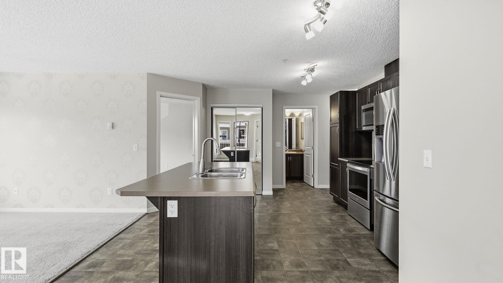 https://zimg.paragon.ice.com/ParagonImages/Property/PM/RAE/225412221/11/0/0/78629b5b2b61593b518b6041be77ada5/1/17dd3368420f780cb094f137461c798e/225412221-44c4d329-d03d-40bb-8fdf-2addbf4c3d4c.JPG
