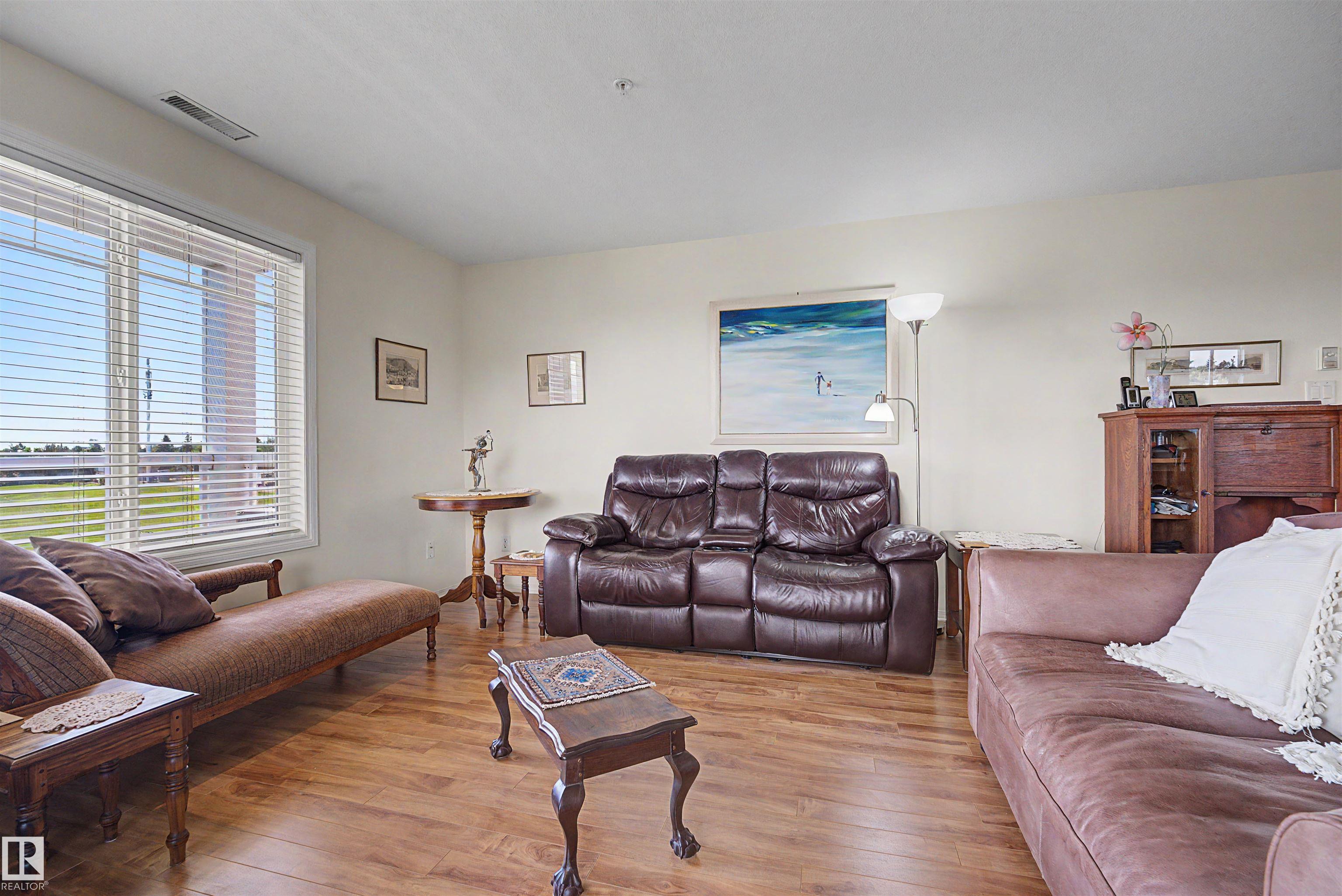 Photo 15 at 231 - 231 78 A Mckenney Avenue, Mission, St. Albert