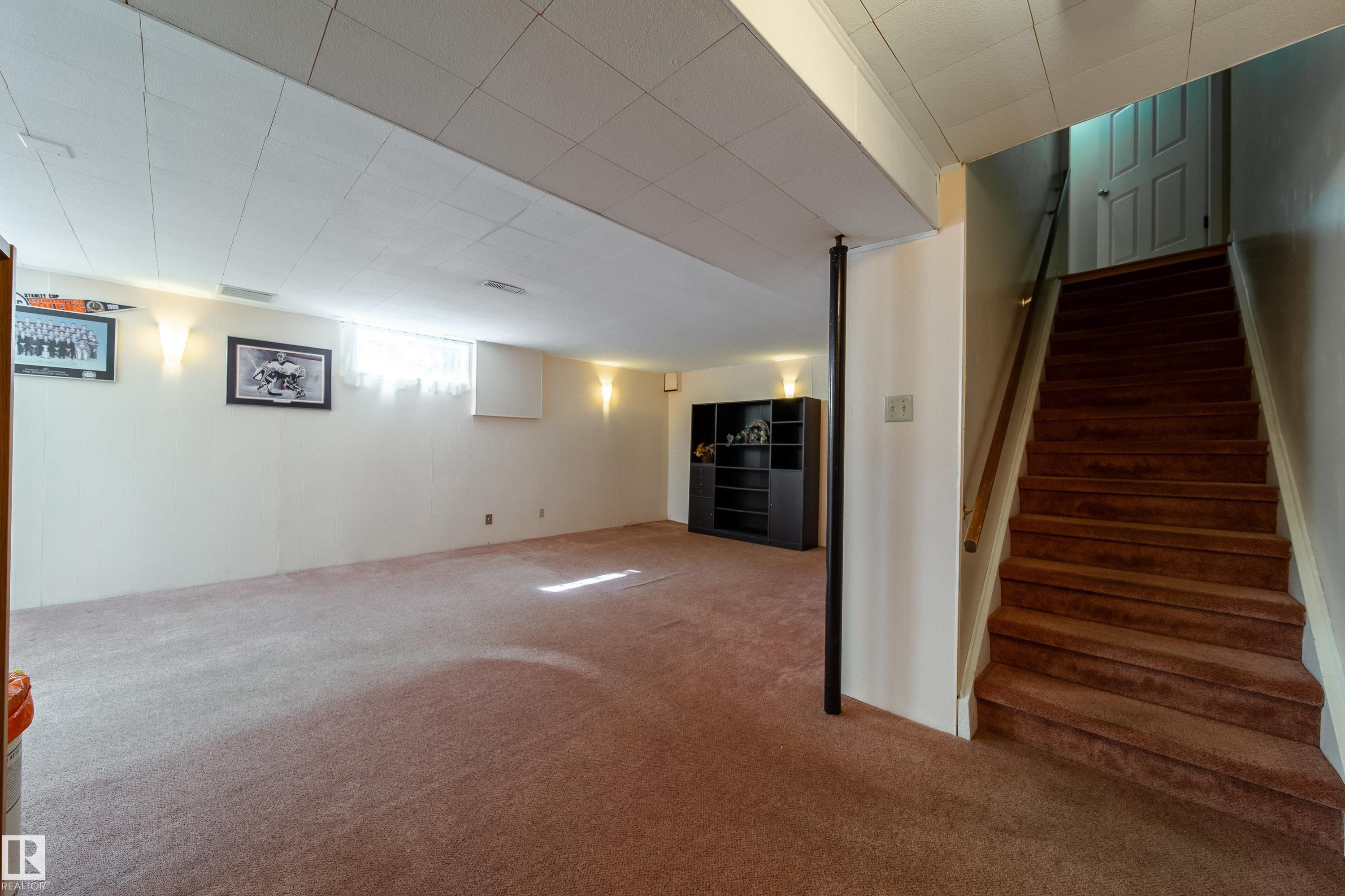 Photo 31 at 205 Manor Court NW, Mills Haven, Sherwood Park