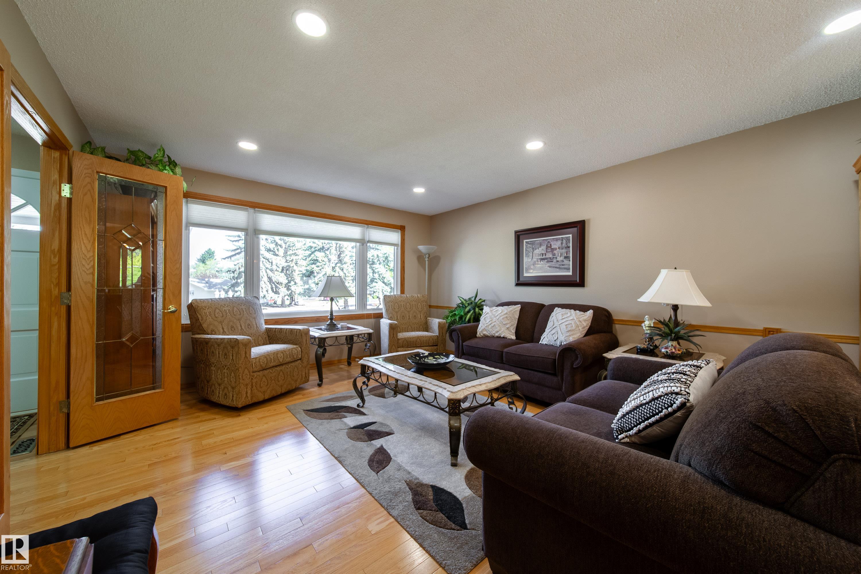 Photo 10 at 205 Manor Court NW, Mills Haven, Sherwood Park