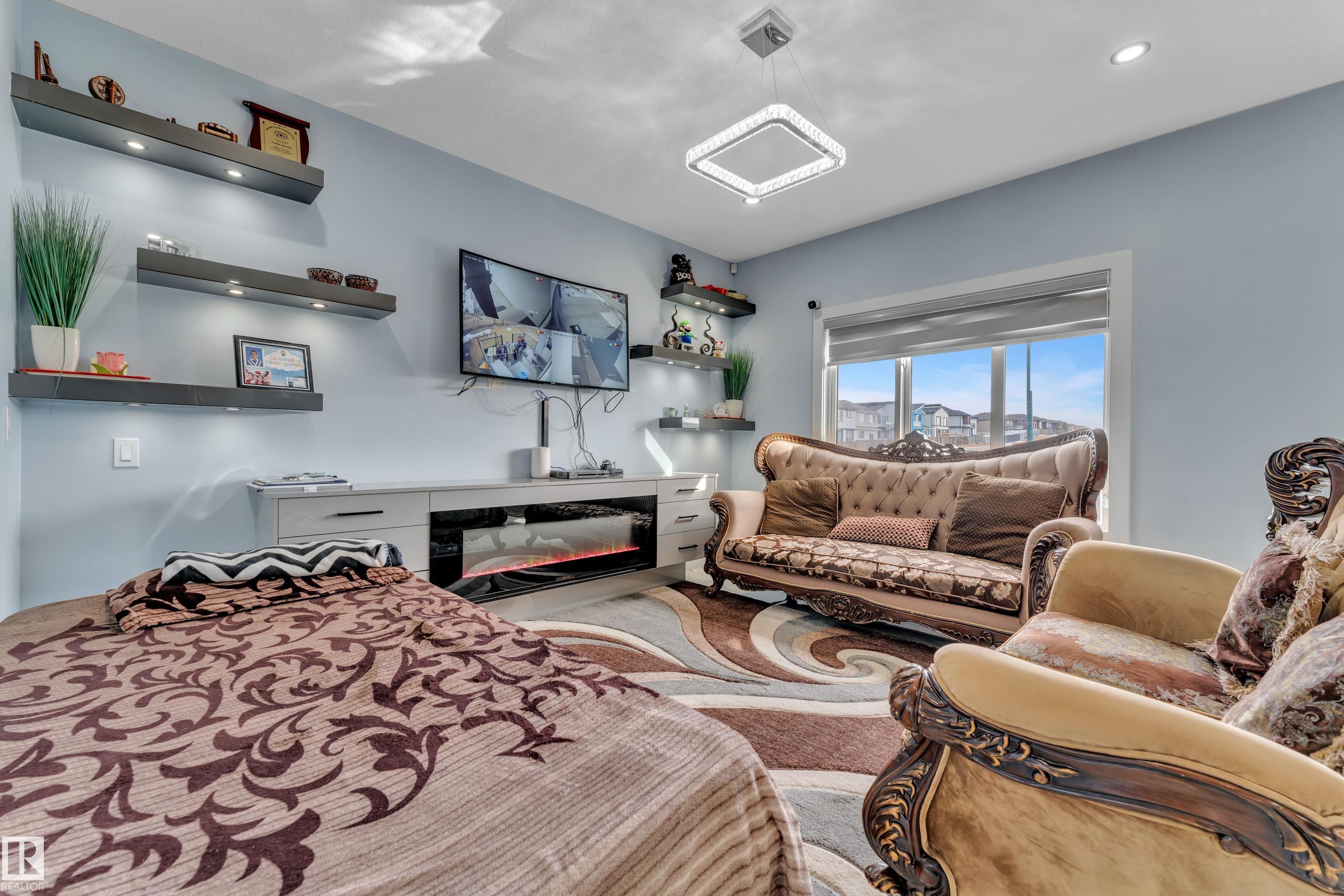https://zimg.paragon.ice.com/ParagonImages/Property/PM/RAE/225412230/20/0/0/59a78d1629cffa2d9f95bf39a1937ef9/1/822c35fd588afbeadf4a7b1f95f02f74/225412230-4FA06715-F020-42BC-A92C-0A9CF7B60C61.JPG